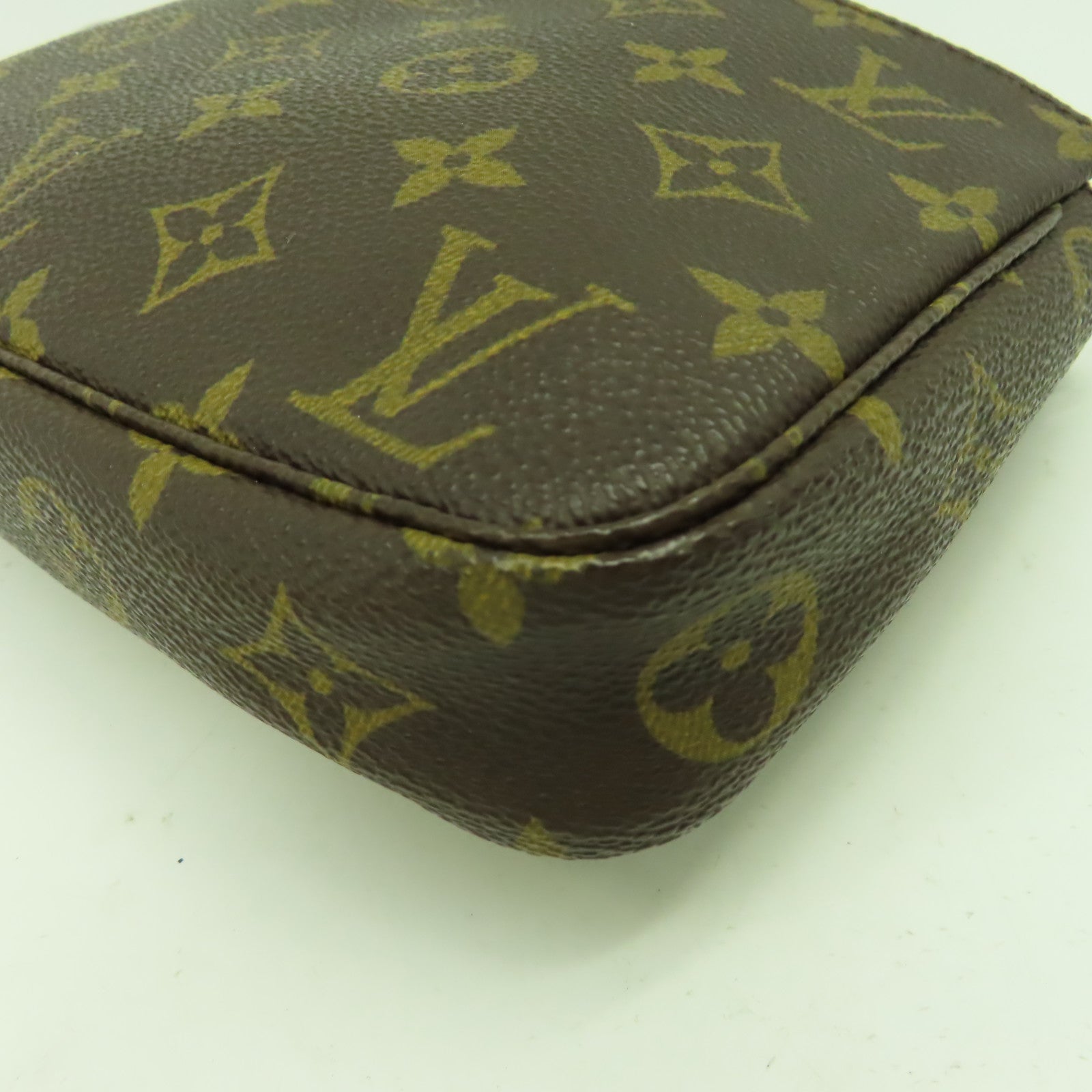 LOUIS VUITTON Monogram Accessories Pouch金扣手挽袋啡色