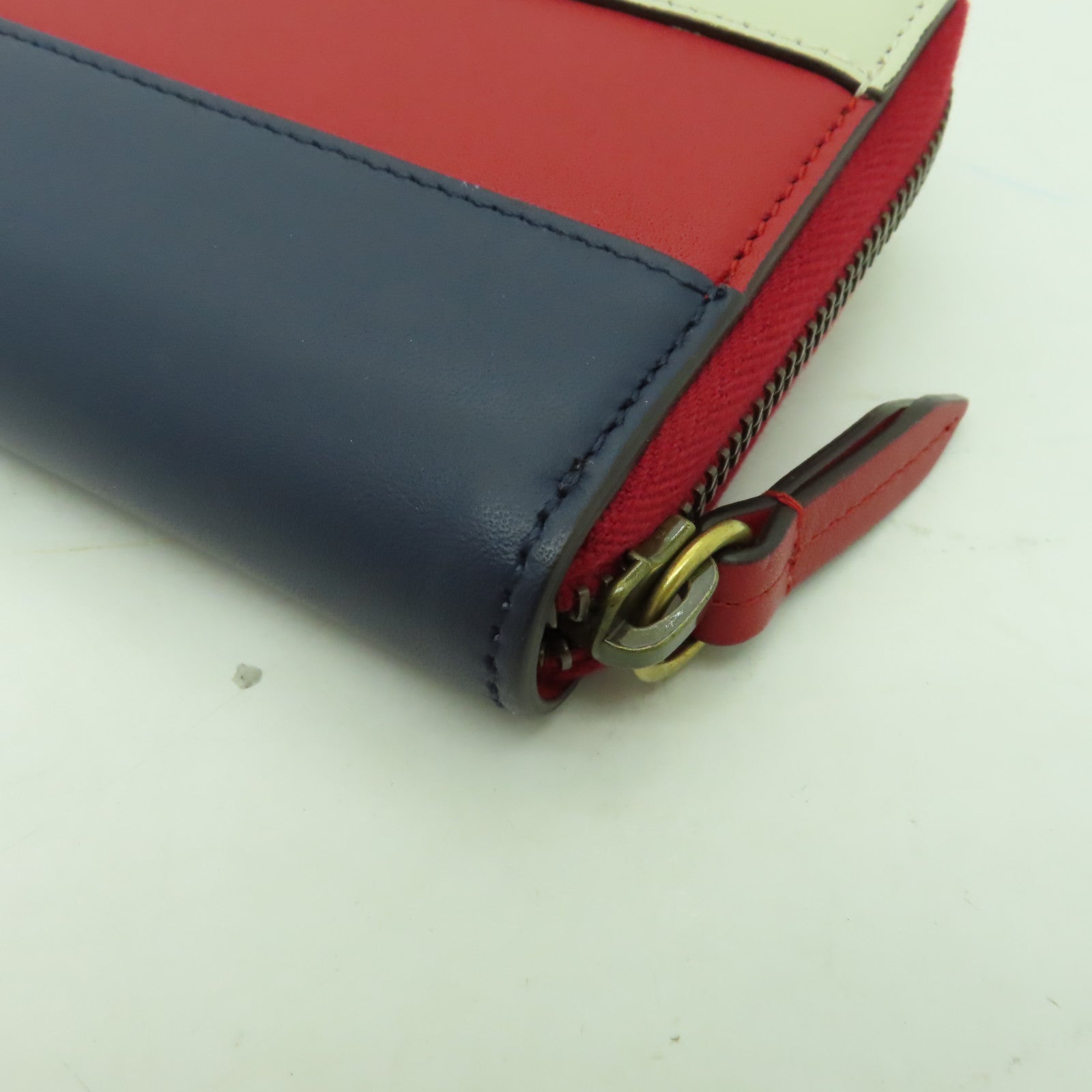 GUCCI 牛皮皮革Queen Margaret Zip Wallet金扣長錢包紅色/深藍色/白色