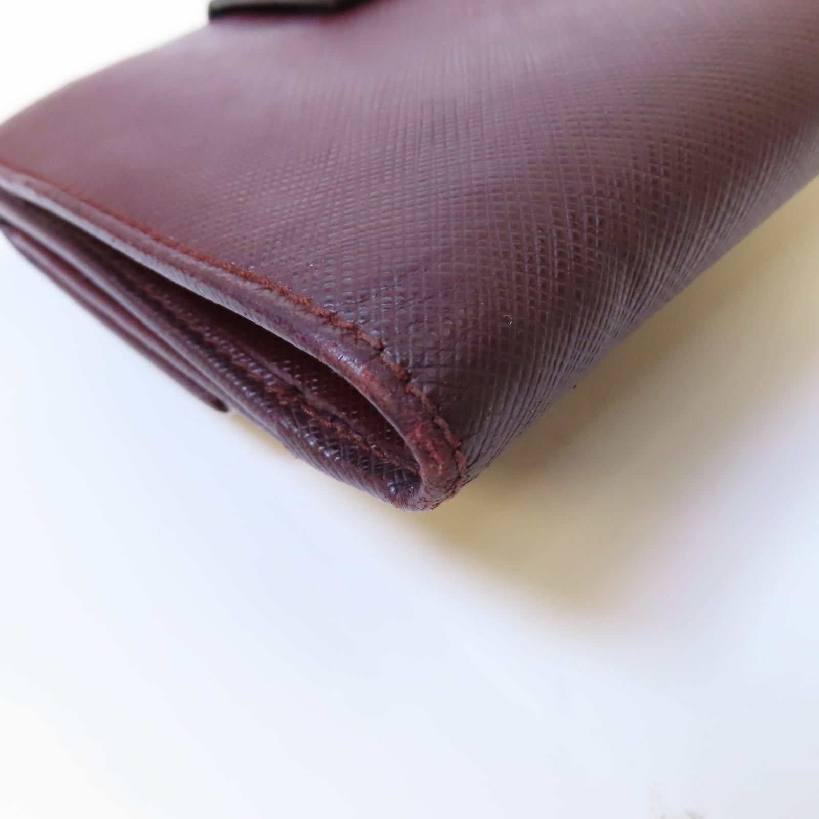 Salvatore Ferragamo 牛皮皮革Wallet銀扣錢包酒紅色