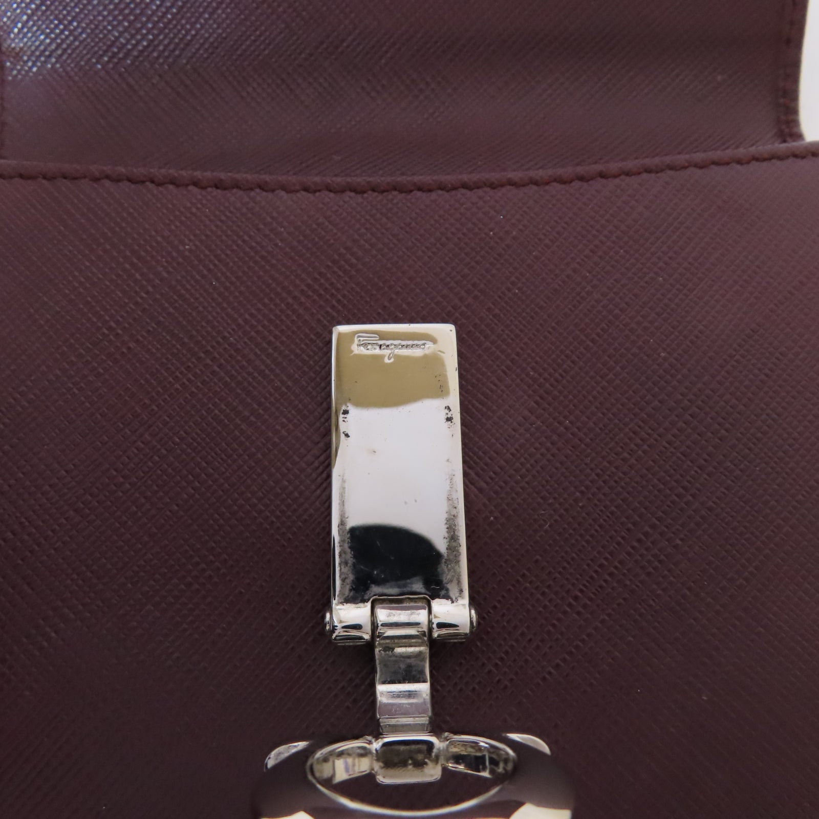 Salvatore Ferragamo 牛皮皮革Wallet銀扣錢包酒紅色