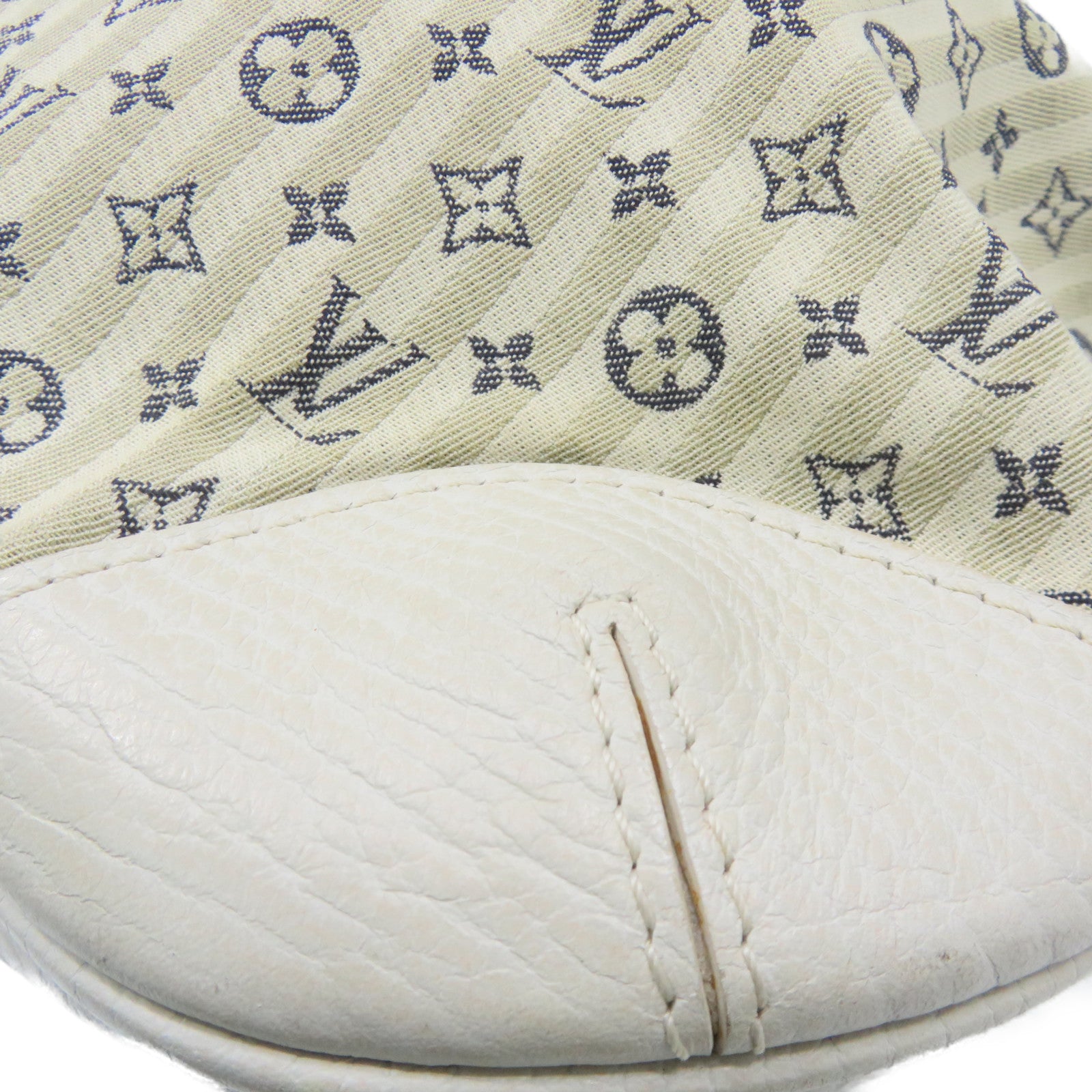 LOUIS VUITTON [Sharp discount] Monogram Mini Lin Marina PM gold buckle handle shoulder bag beige