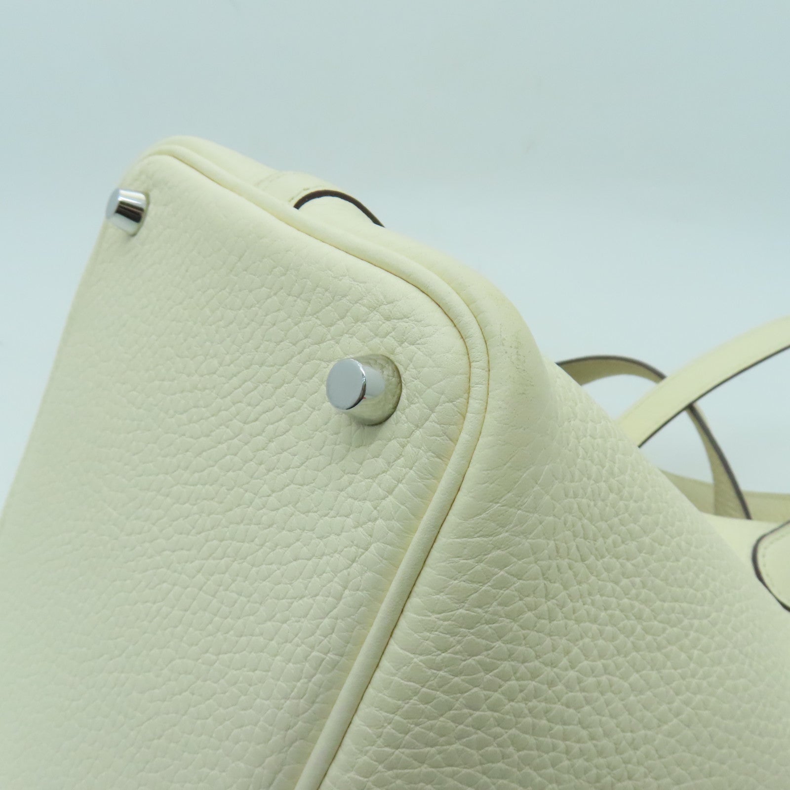 HERMES Clemence Leather Picotin PM Silver Button Handle Bag White
