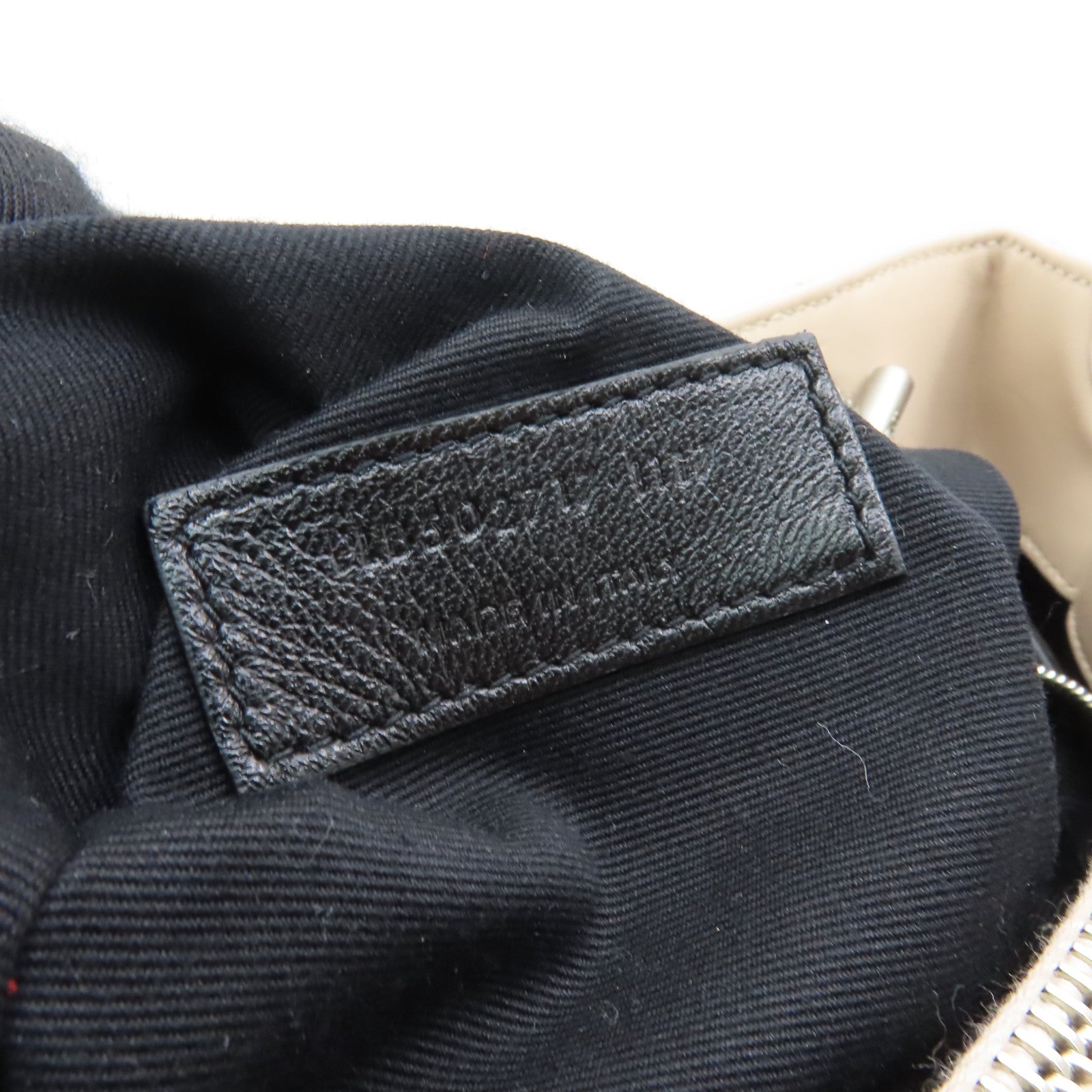 SAINT LAURENT 牛皮皮革Lou Lou銀扣手挽肩背兩用袋粉紅色