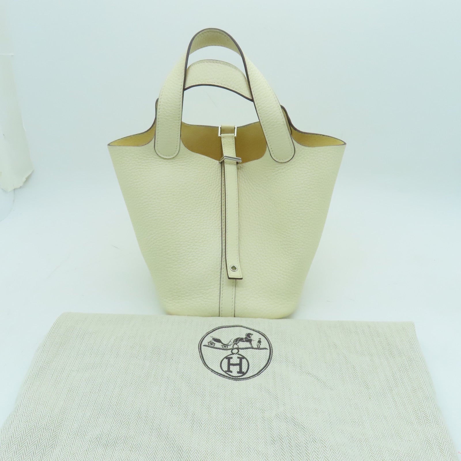 HERMES Clemence Leather Picotin PM Silver Button Handle Bag White