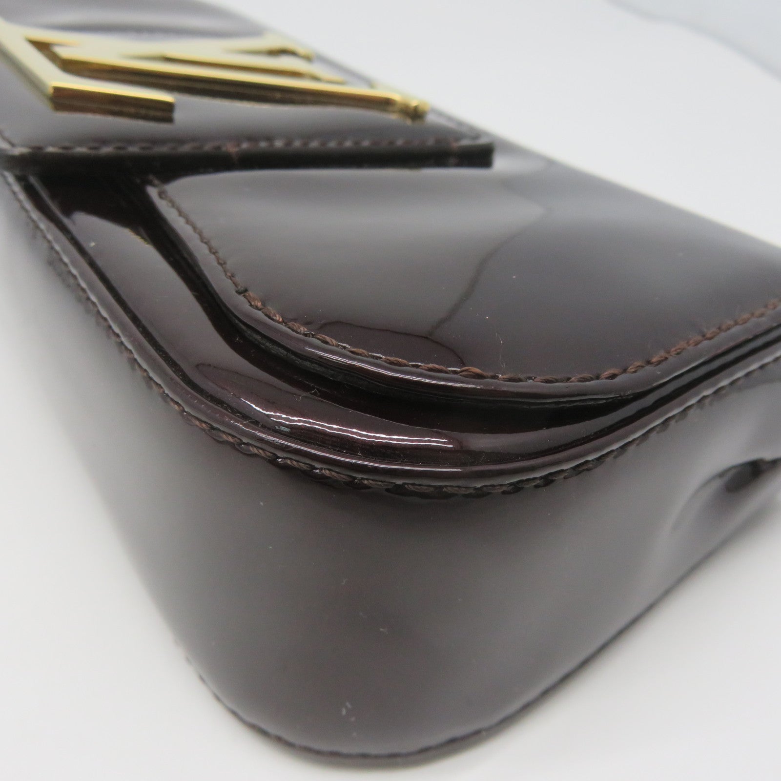 LOUIS VUITTON 【激減優惠】Vernis Pochette Sobe金扣手拿包紫色