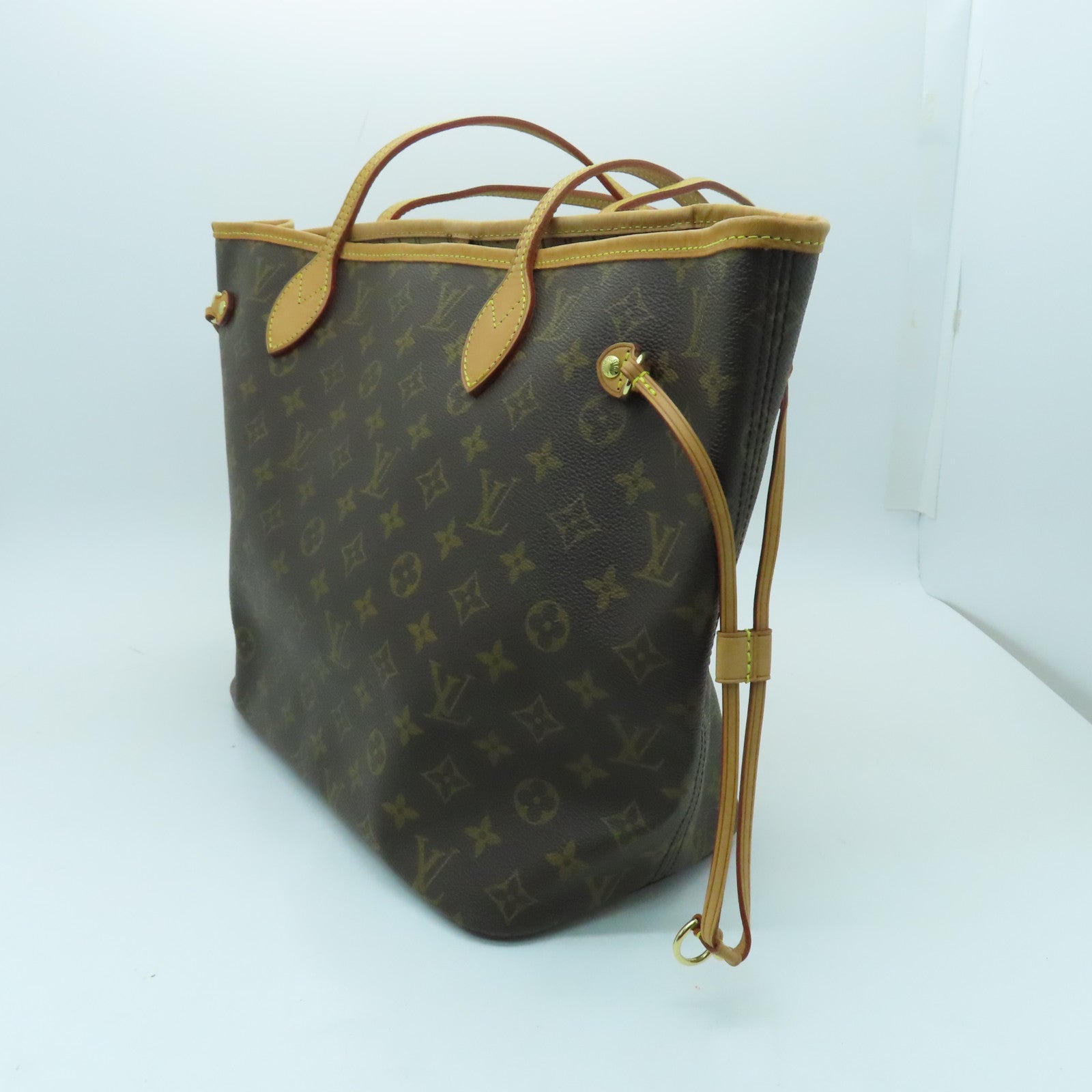 LOUIS VUITTON Monogram Neverfull MM gold buckle handle bag brown