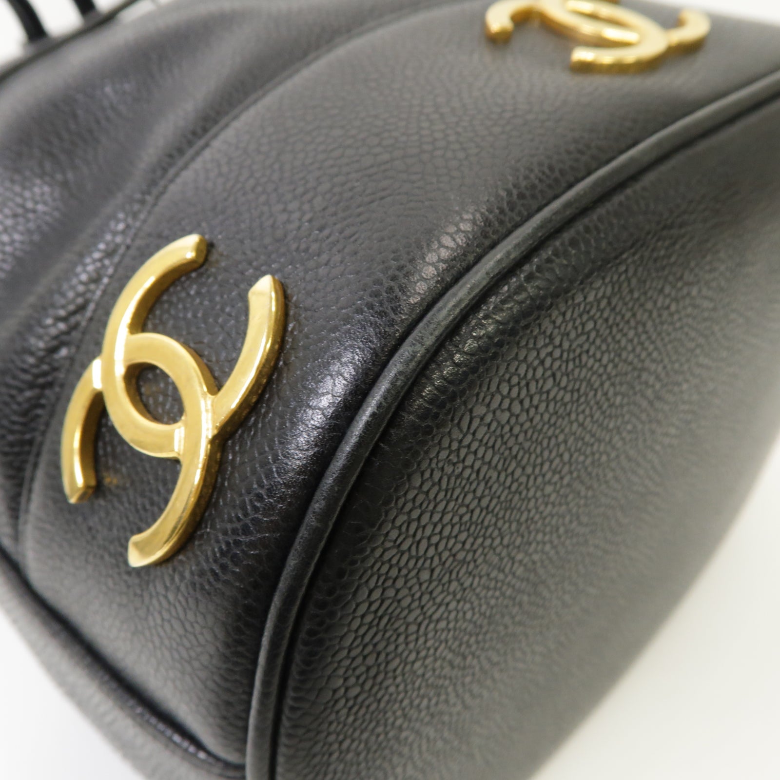CHANEL Caviar皮革Vintage Bucket金扣鏈帶肩背袋黒色