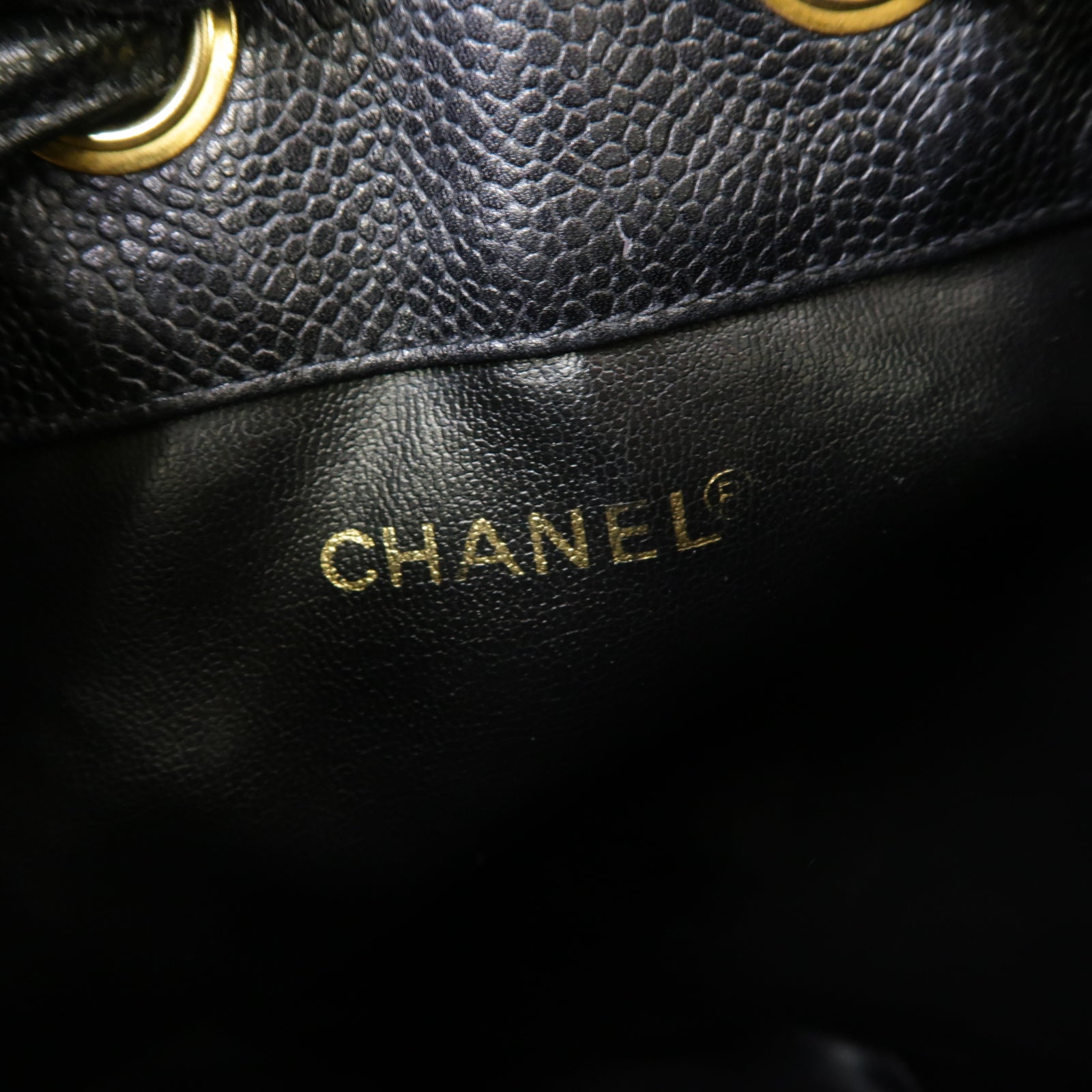 CHANEL Caviar皮革Vintage Bucket金扣鏈帶肩背袋黒色