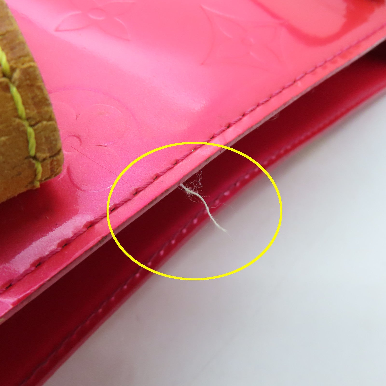 LOUIS VUITTON Vernis Lead MM Gold Buckle Hand Bag Pink