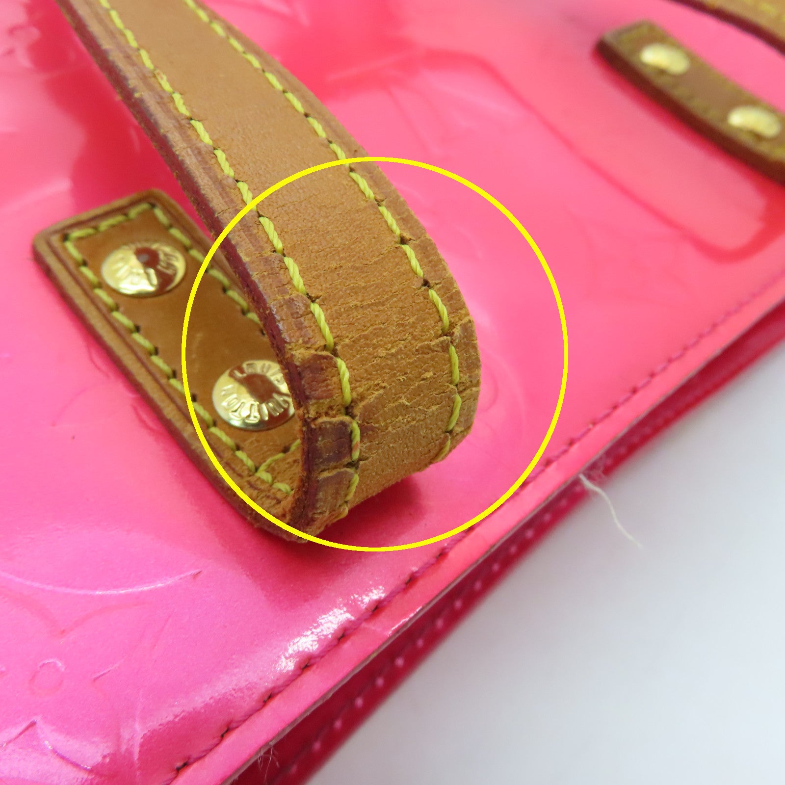 LOUIS VUITTON Vernis Lead MM Gold Buckle Hand Bag Pink