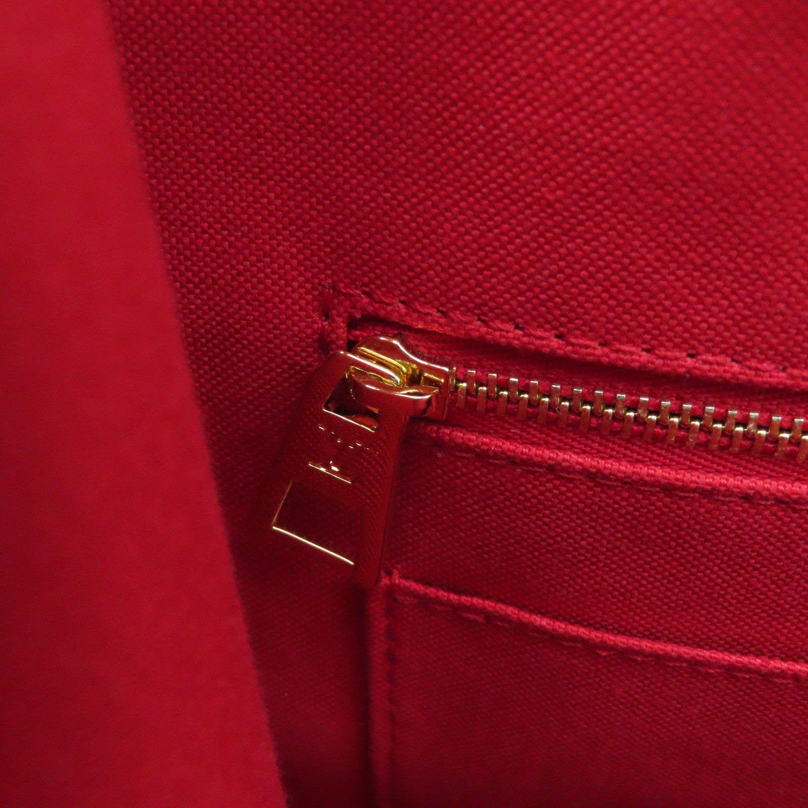 LOUIS VUITTON Monogram Giant On The Go MM金扣手挽袋啡色
