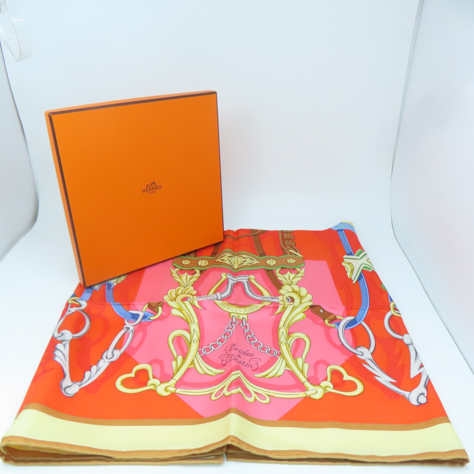HERMES Silk Scarf Scarf Color