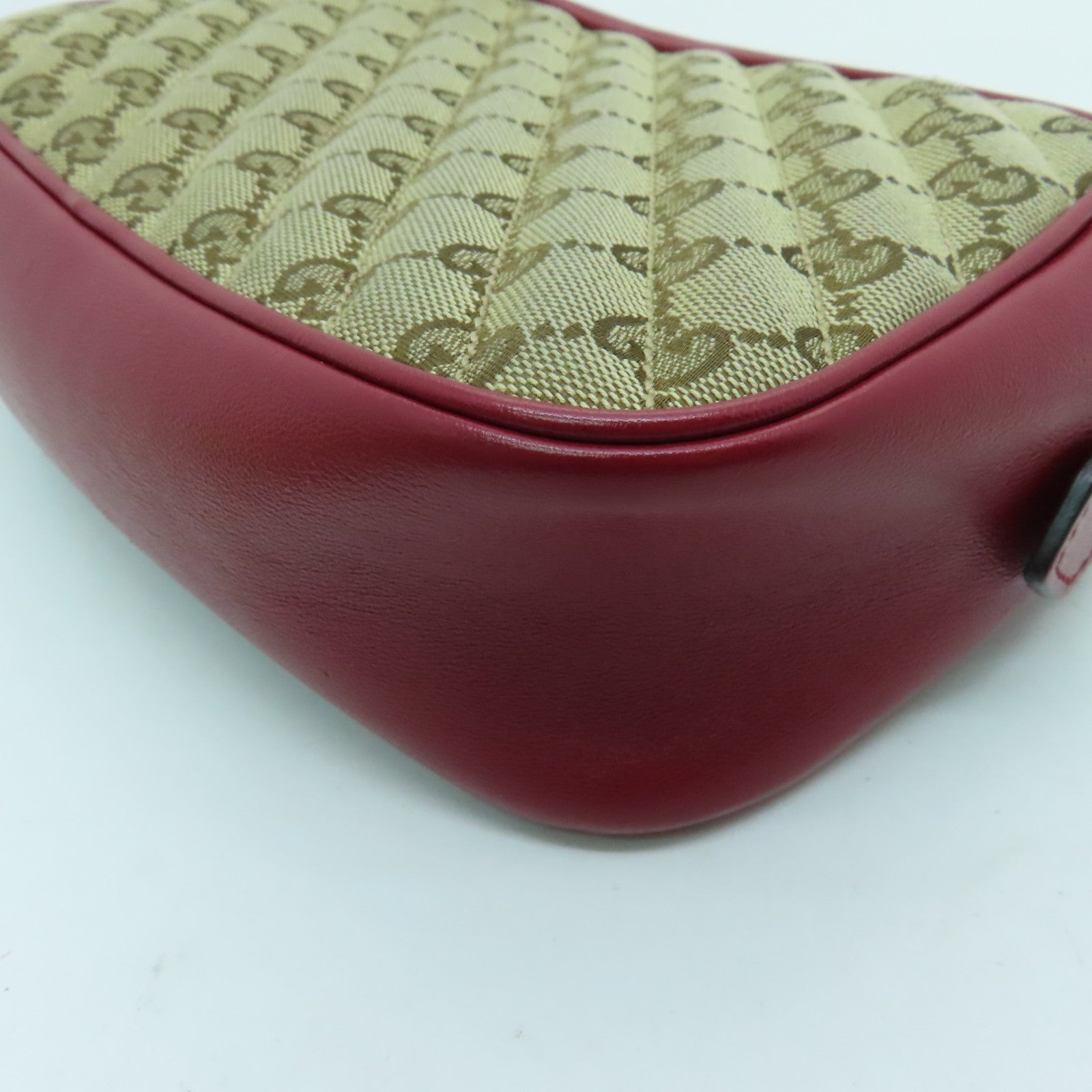 GUCCI Canvas GG Marmont Gold Buckle Shoulder Bag Red/Brown