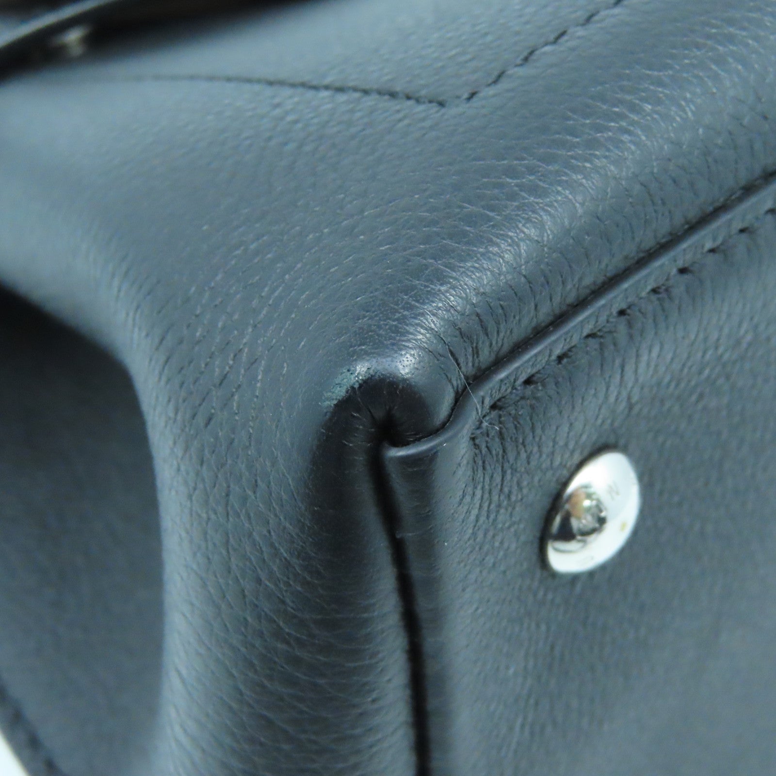 LOUIS VUITTON 牛皮皮革Lockme Ever BB银扣手挽肩背两用袋黑色