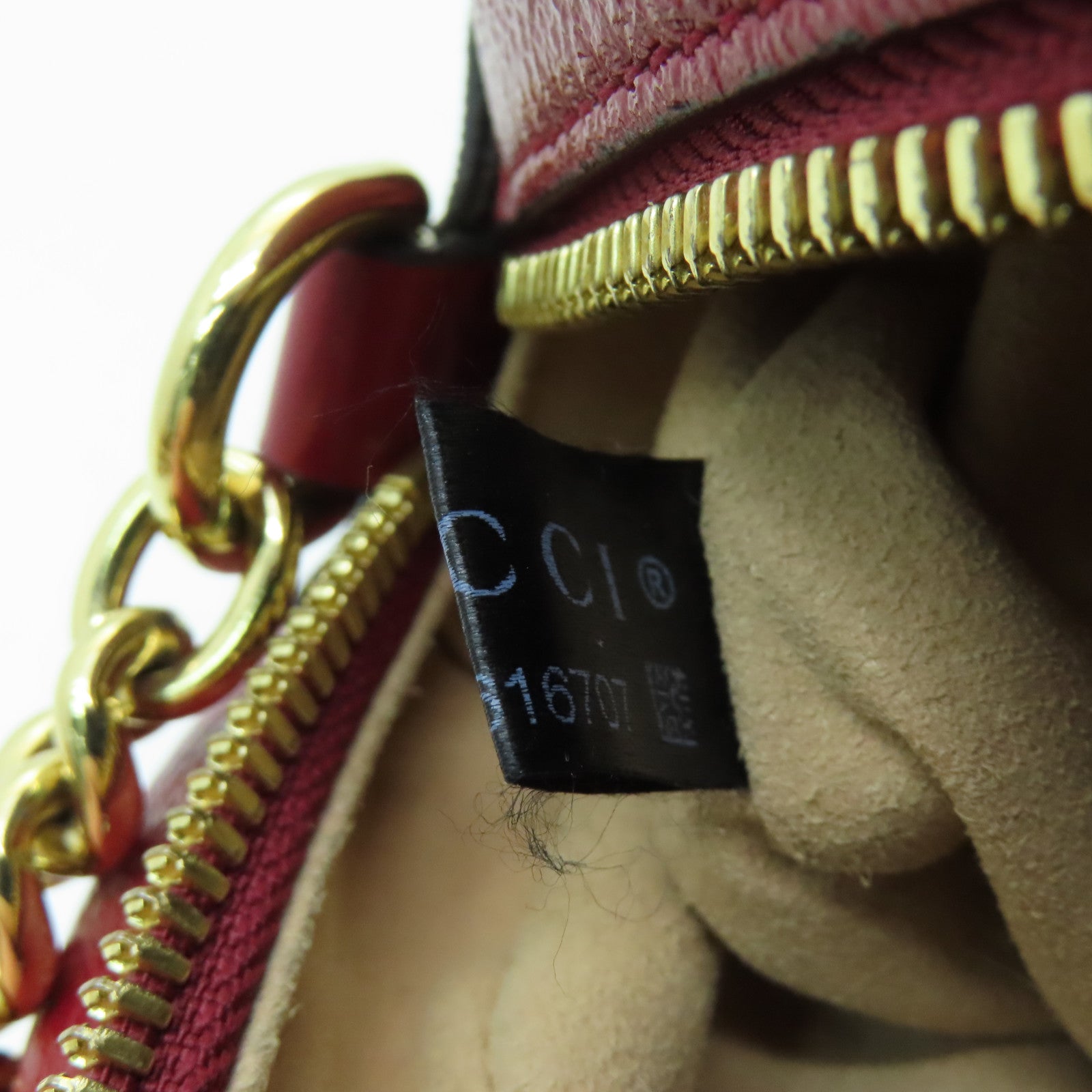 GUCCI Canvas GG Marmont Gold Buckle Shoulder Bag Red/Brown