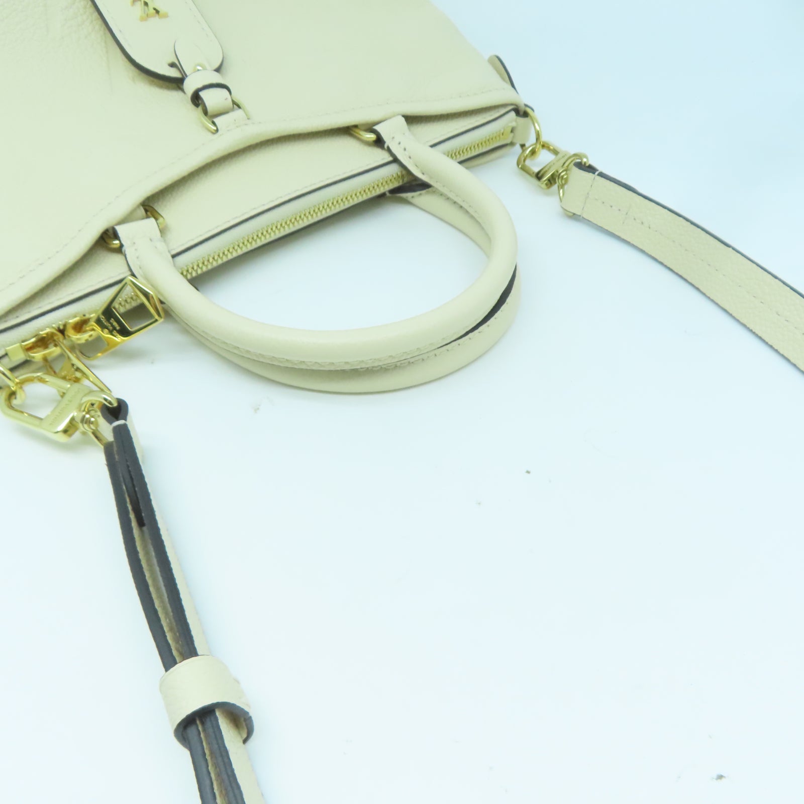 LOUIS VUITTON 【激減優惠】牛皮皮革Trianon PM金扣手挽肩背兩用袋米色