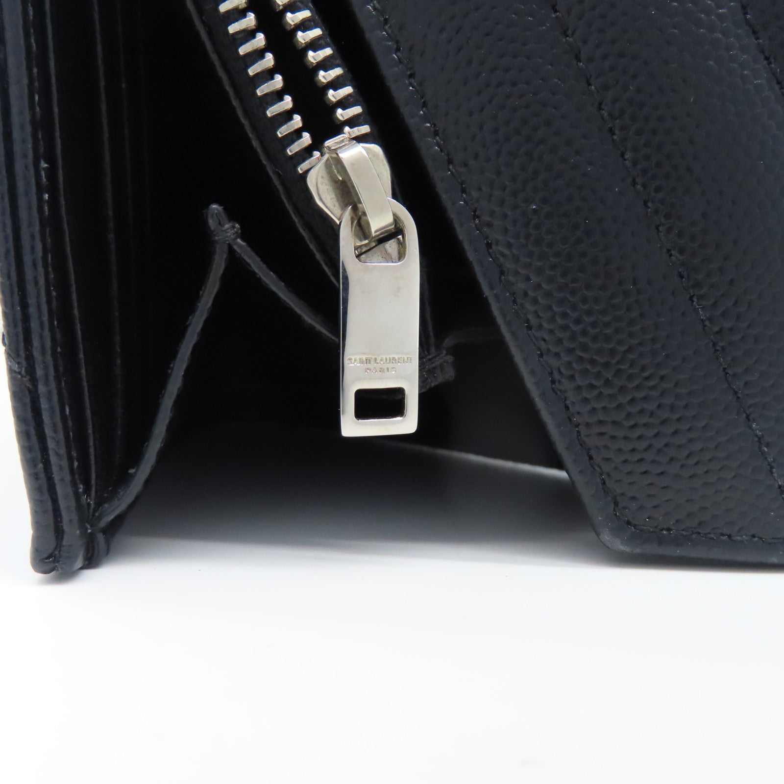 YVES SAINT LAURENT 牛皮皮革Long  Wallet銀扣長錢包黑色