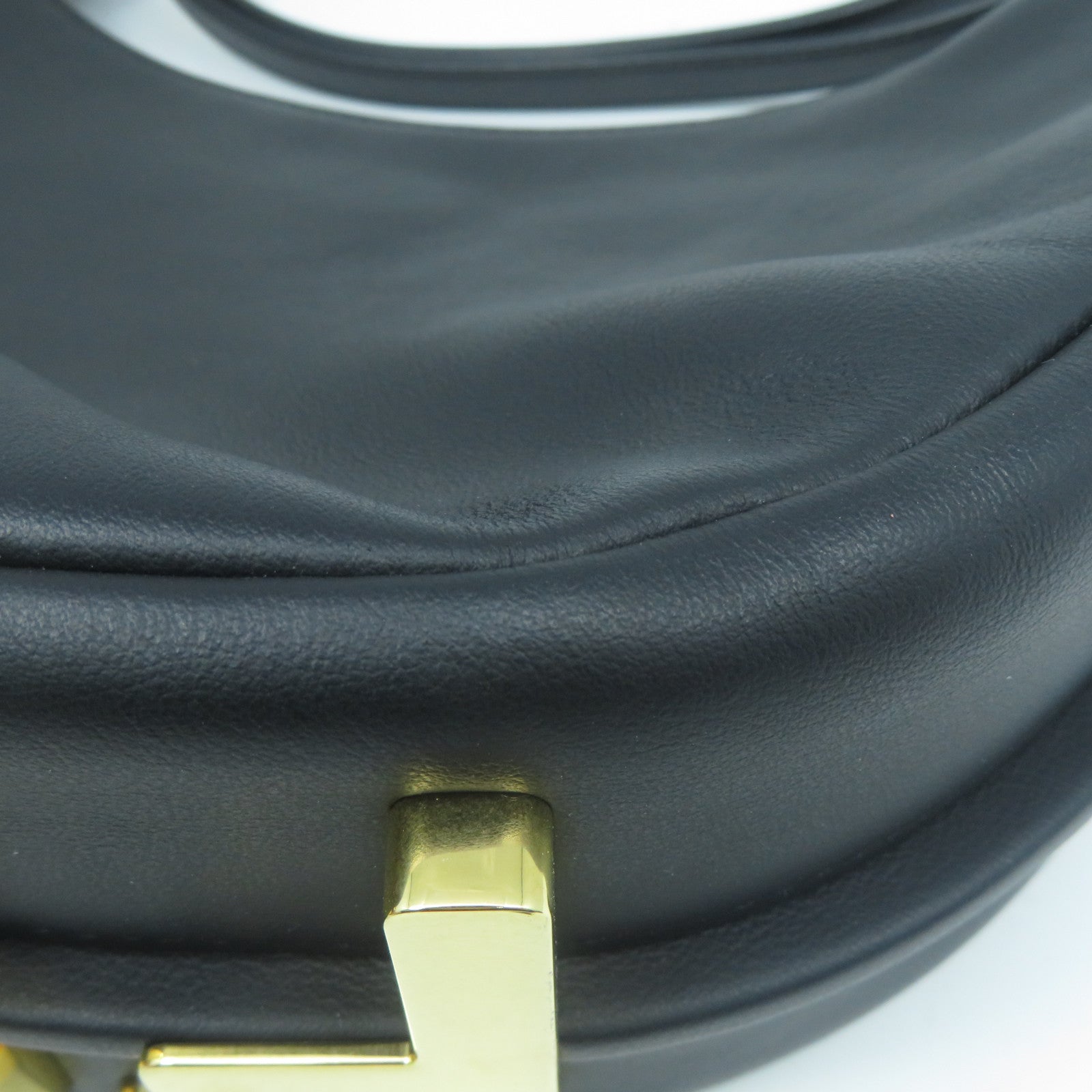 FENDI 牛皮皮革Shoulder Bag金扣肩背袋黑色