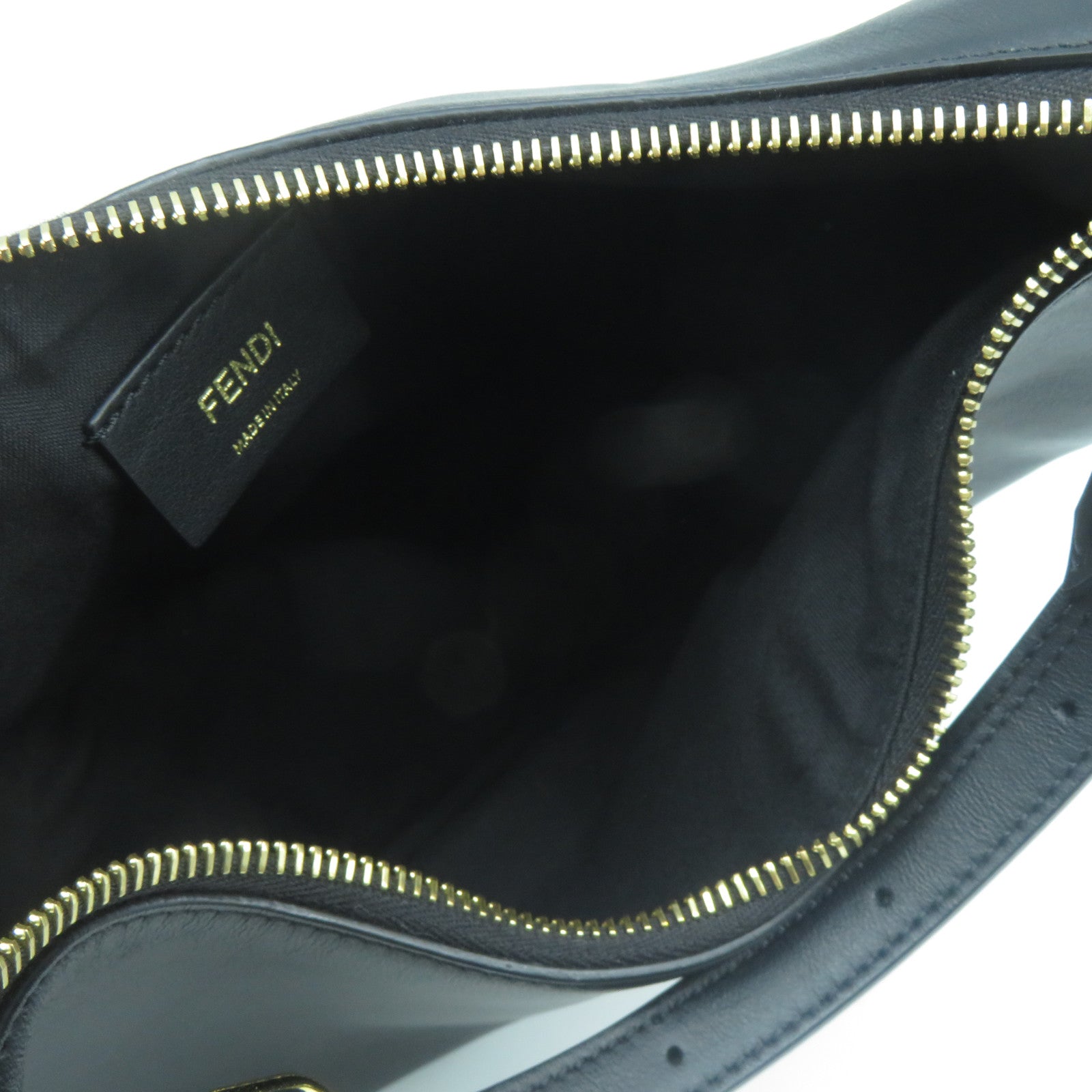 FENDI 牛皮皮革Shoulder Bag金扣肩背袋黑色