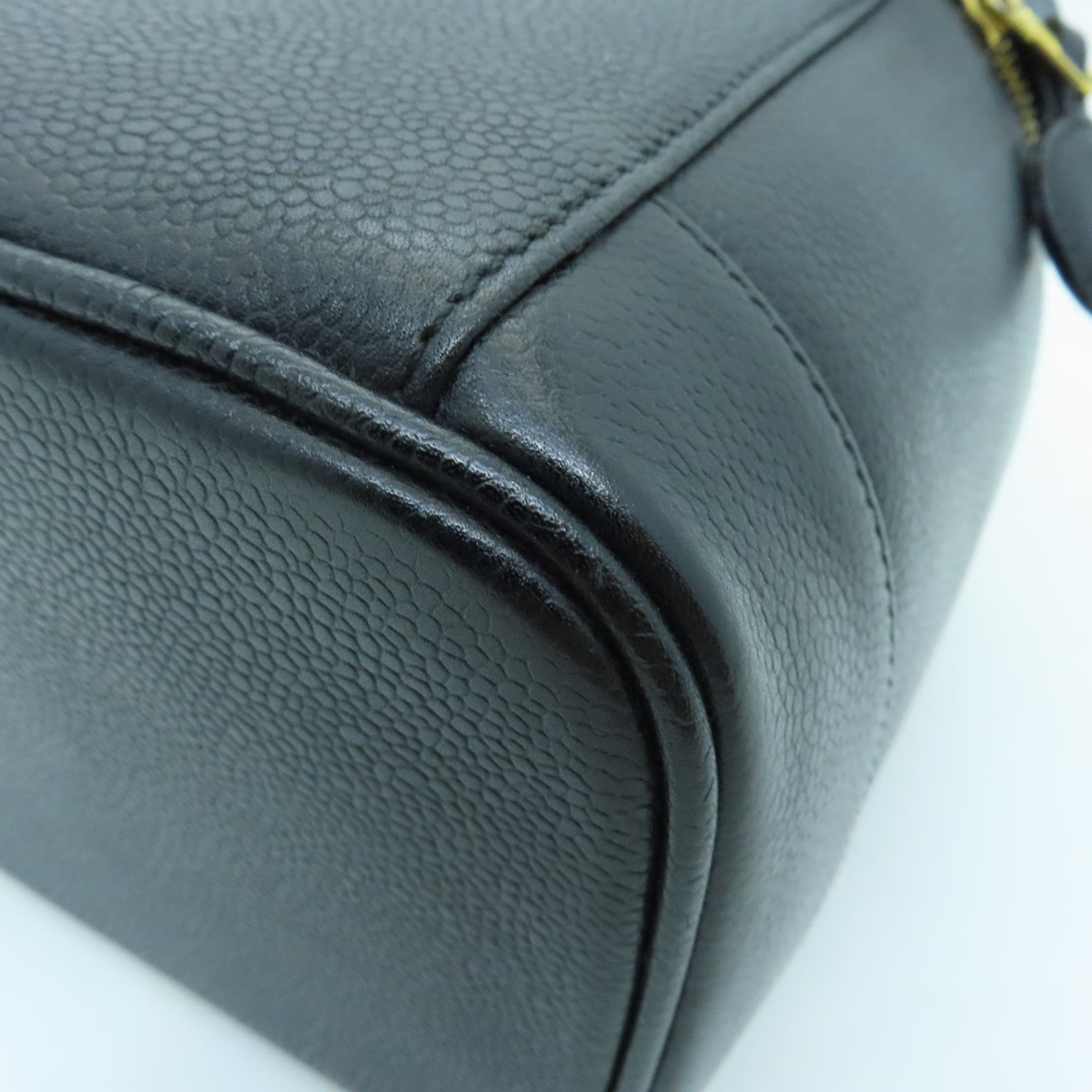 CHANEL cowhide leather Vintage Vanity Case Bag gold buckle handle bag black