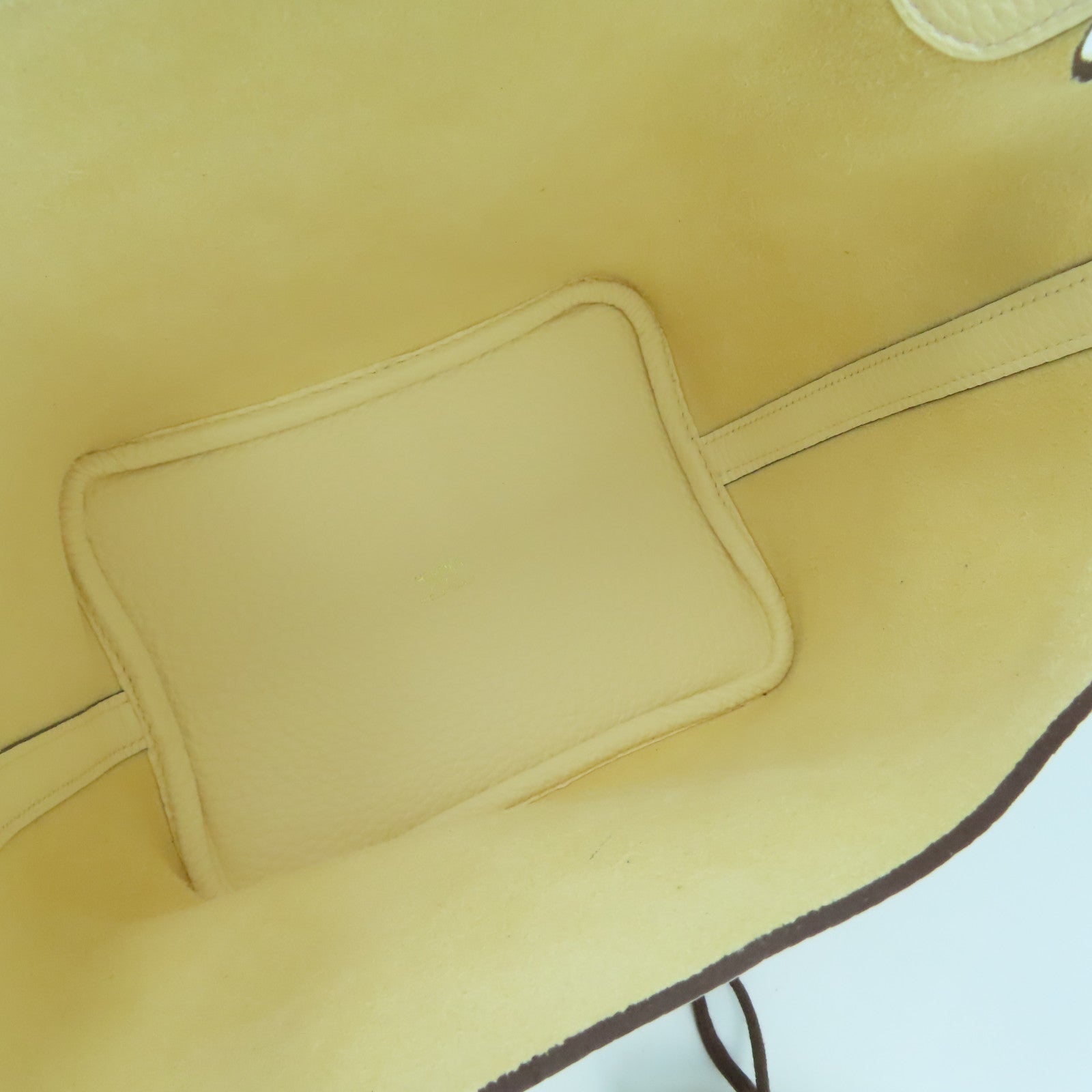 HERMES Taurillon Clemence Leather Picotin PM Gold Buckle Handle Bag White
