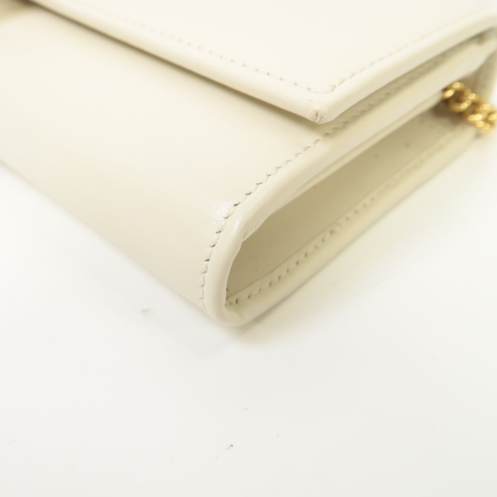 GUCCI 牛皮皮革Wallet On Chain Shoulder Bag金扣鏈帶肩背袋白色