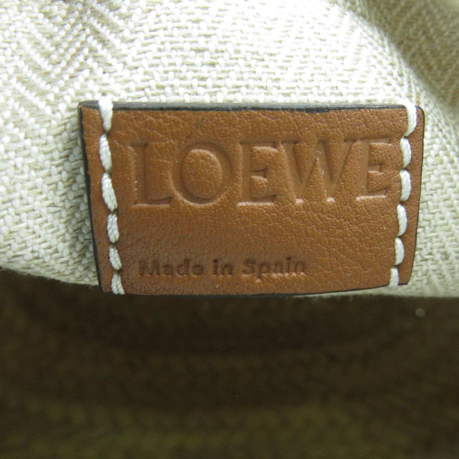 LOEWE 酒椰/皮革Basket銀扣肩背袋淺黃色/啡色