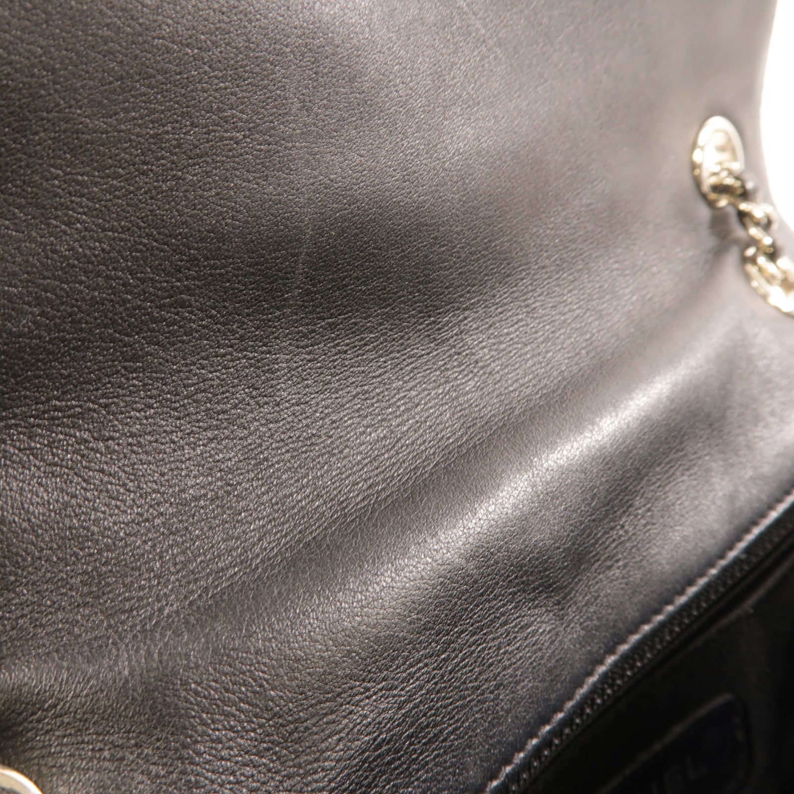 CHANEL 菱格漆皮皮革Chain Shoulder銀扣鏈帶肩背袋黑色