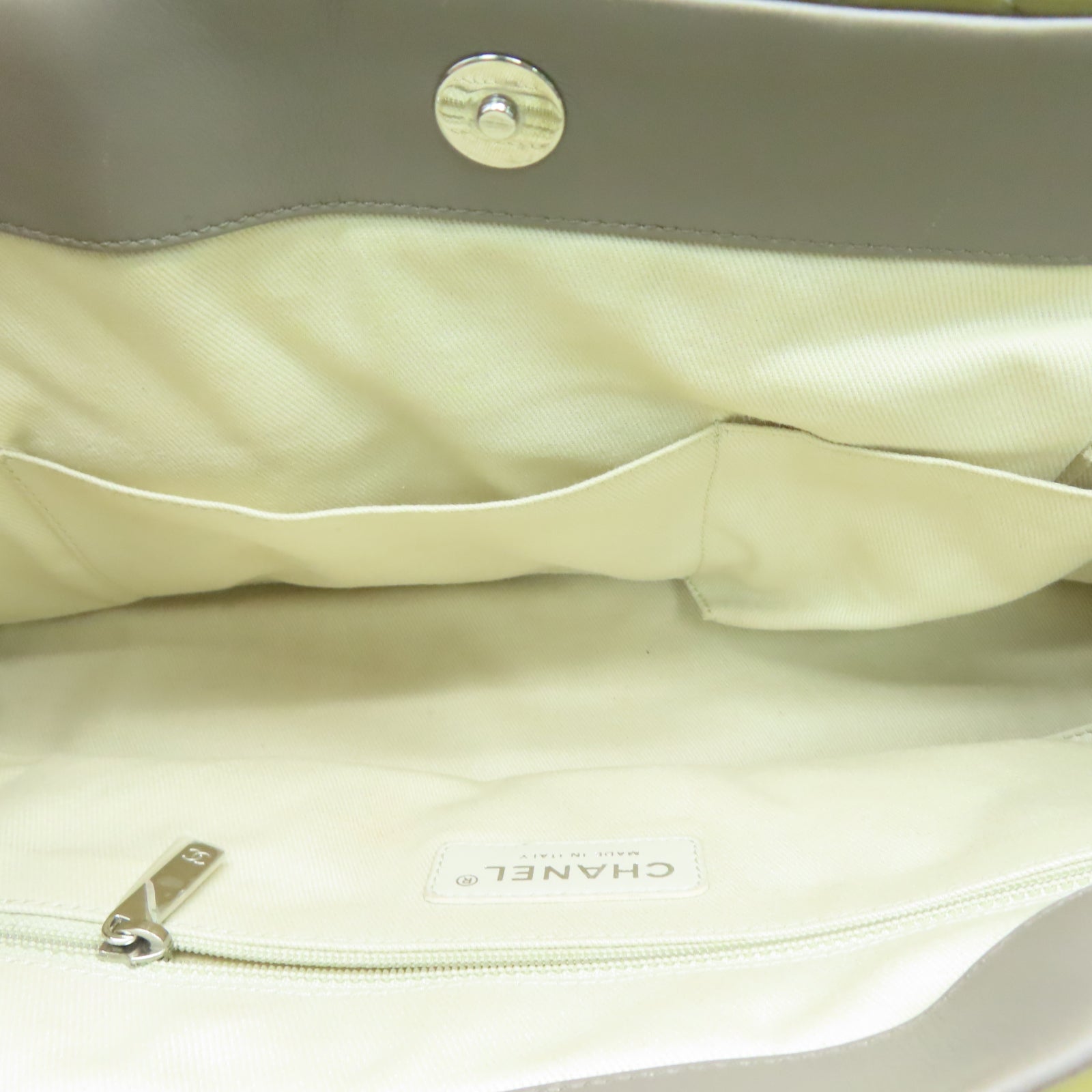 CHANEL 【激減優惠】菱格漆皮皮革Chain Shoulder銀扣鏈帶肩背袋棕色