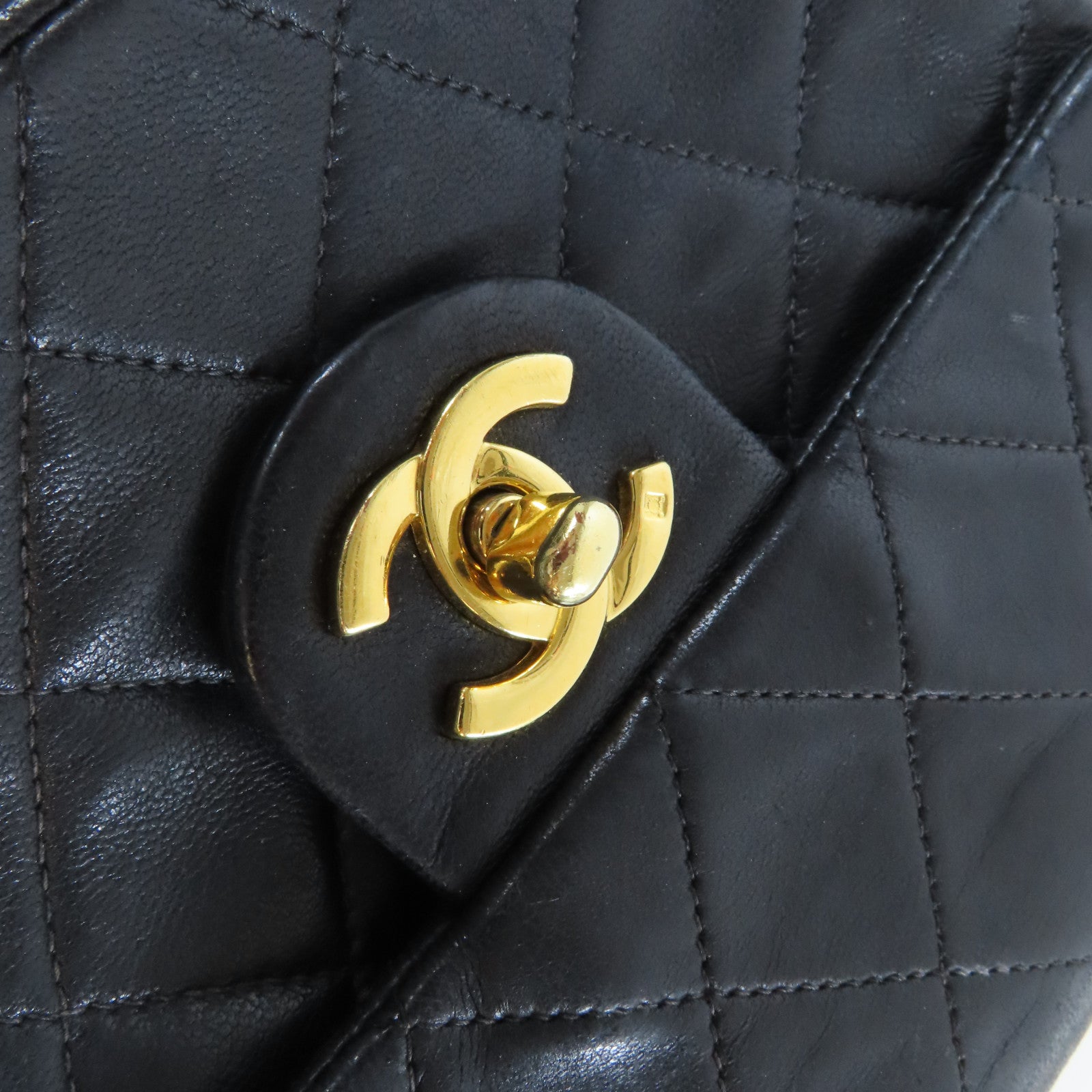 CHANEL 菱格羊皮皮革Chain Shoulder Bag金扣鏈帶肩背袋黑色