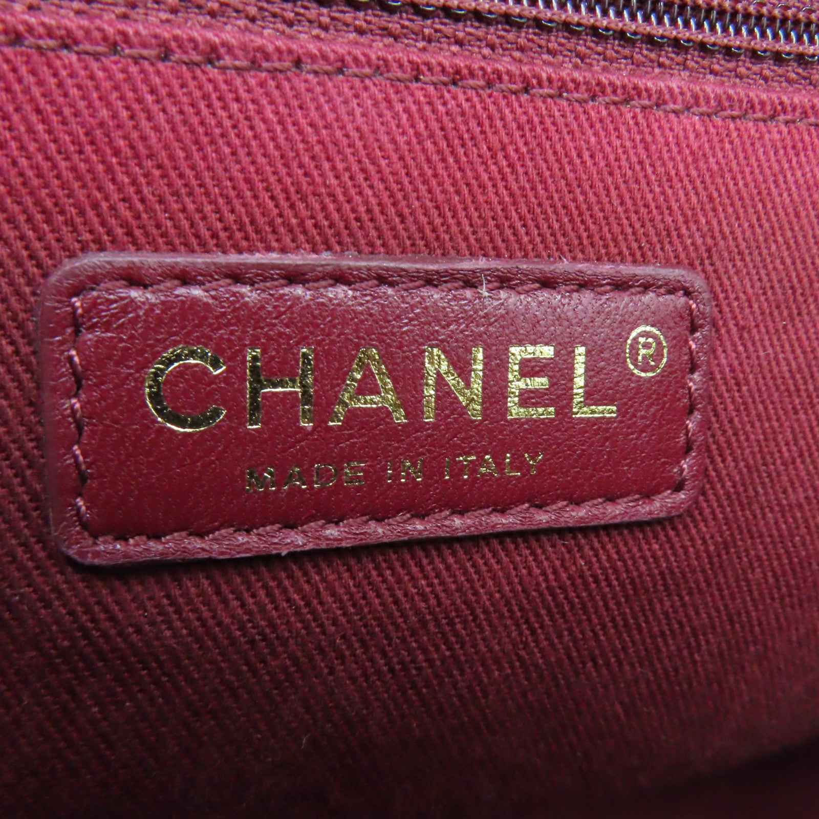 CHANEL 菱格Caviar皮革Chain Shoulder Bag金扣链带肩背袋米色