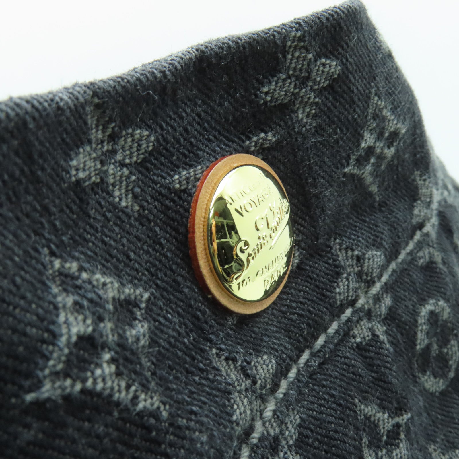 LOUIS VUITTON Monogram Denim Daily PM金扣肩背袋黒色