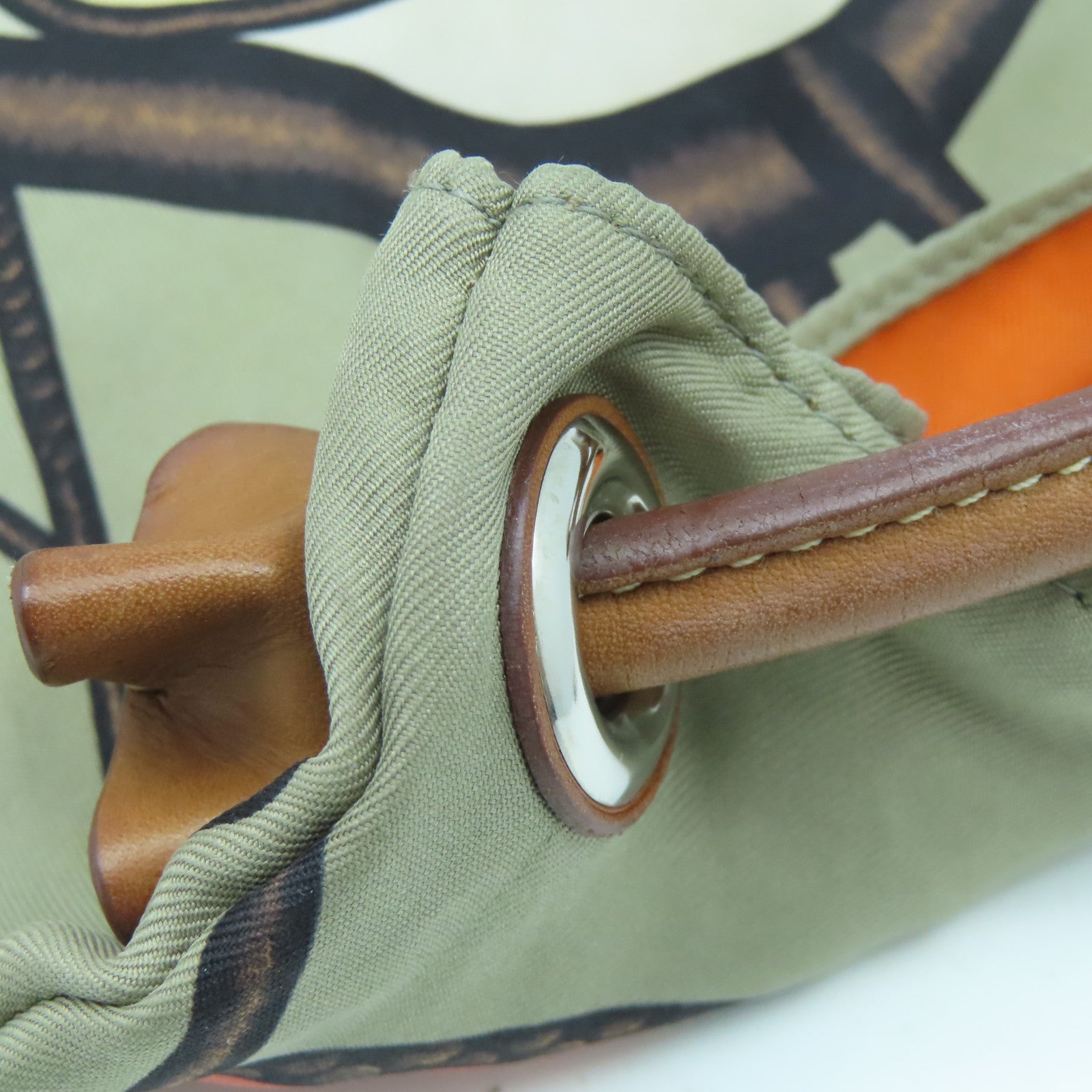 HERMES 絲質Silk City銀扣肩背袋彩色