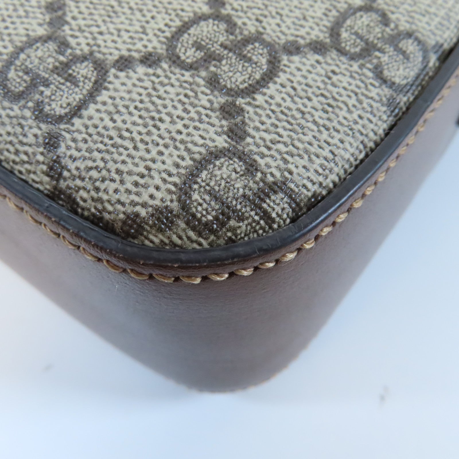 GUCCI 塗層帆布Interlocking G Bag金扣肩背袋啡色