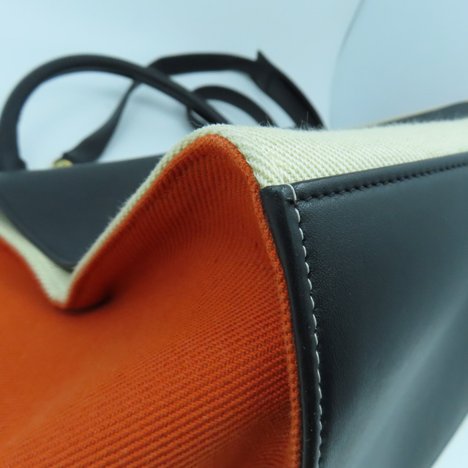 CELINE 帆布/牛皮皮革Trapeze Shoulder Bag金扣手挽肩背兩用袋黑色/橙色/白色