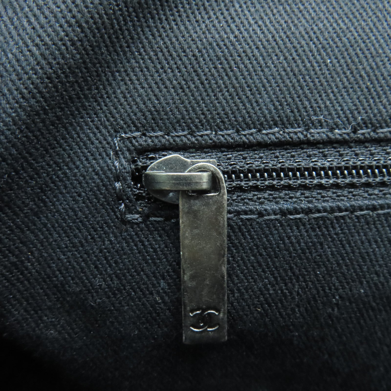 CHANEL 菱格Caviar皮革Chain Shoulder Bag链带肩背袋紫色