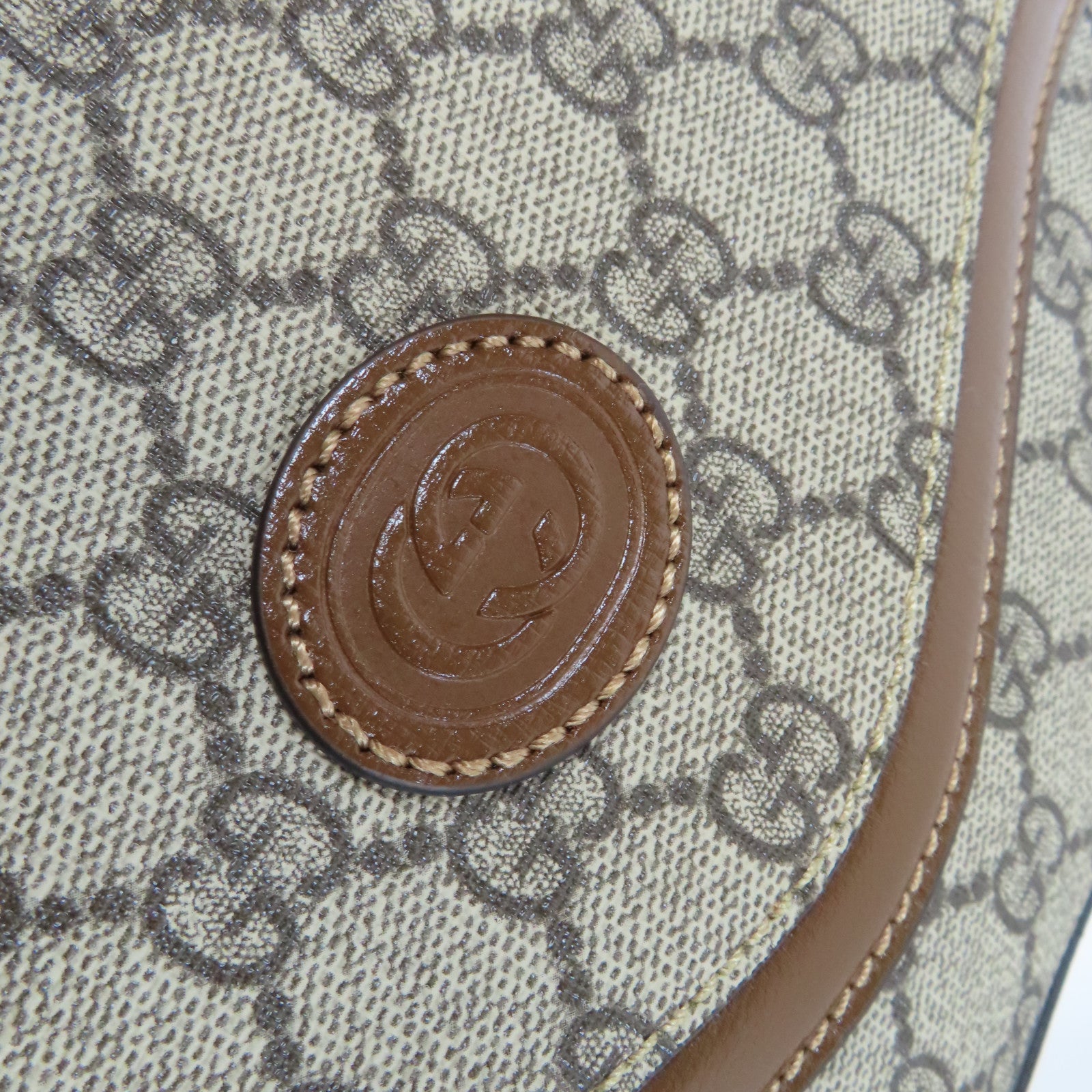 GUCCI 塗層帆布Interlocking G Bag金扣肩背袋啡色