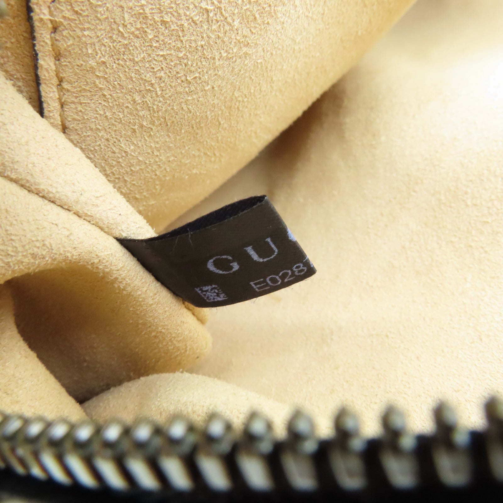 GUCCI Calfskin Leather GG Mormont Gold Buckle Chain Shoulder Bag Black