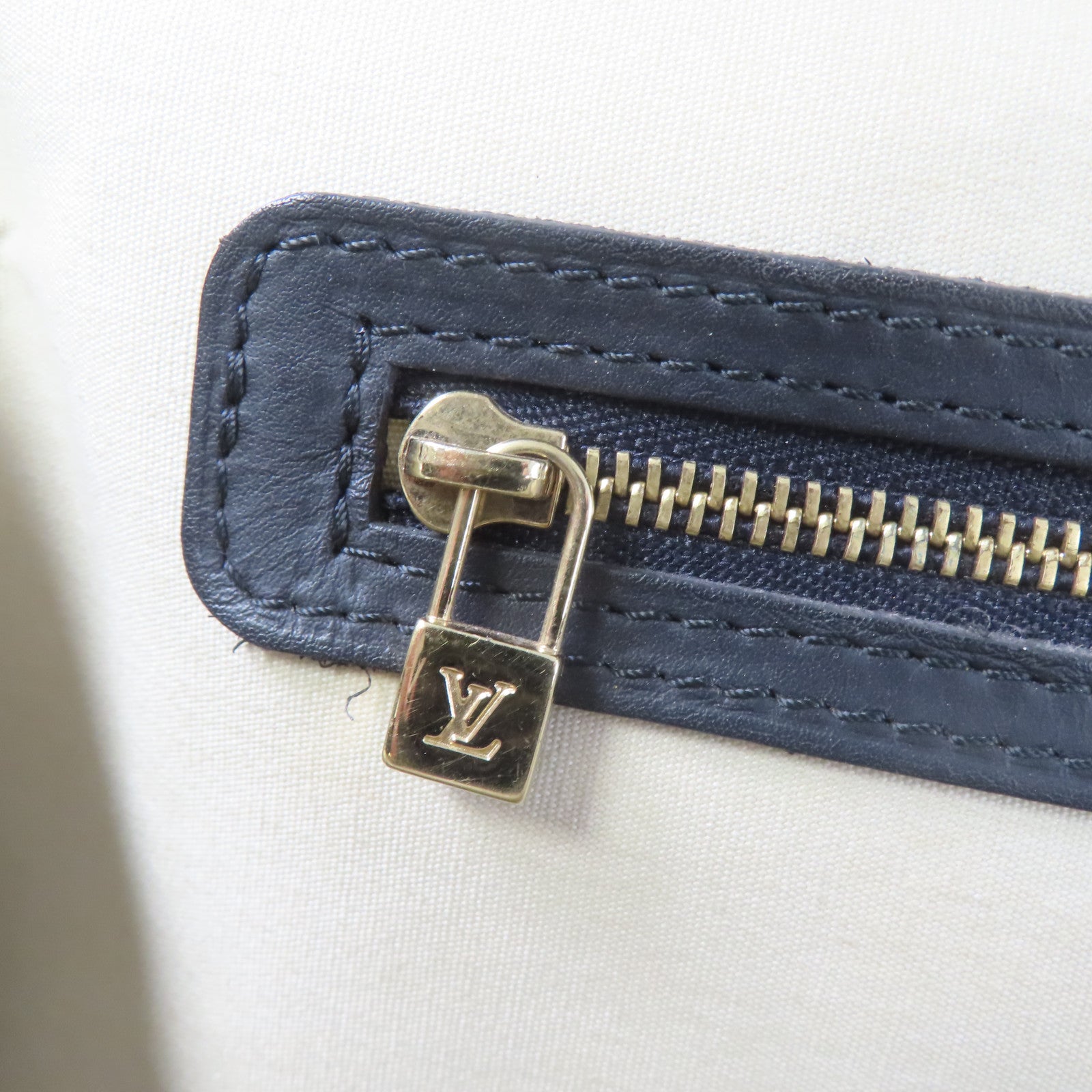 LOUIS VUITTON Monogram Mini Josephine GM金扣手挽袋藍色