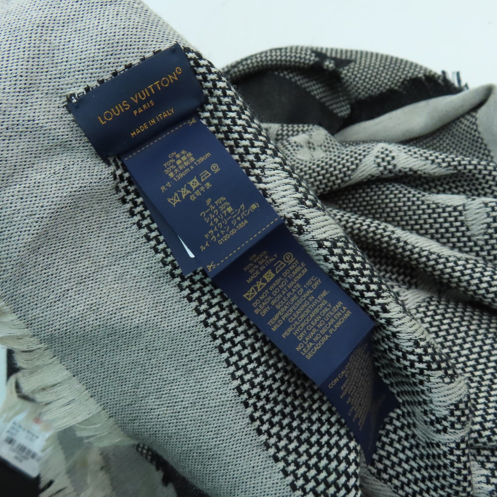 LOUIS VUITTON Wool/Silk Scarf Black