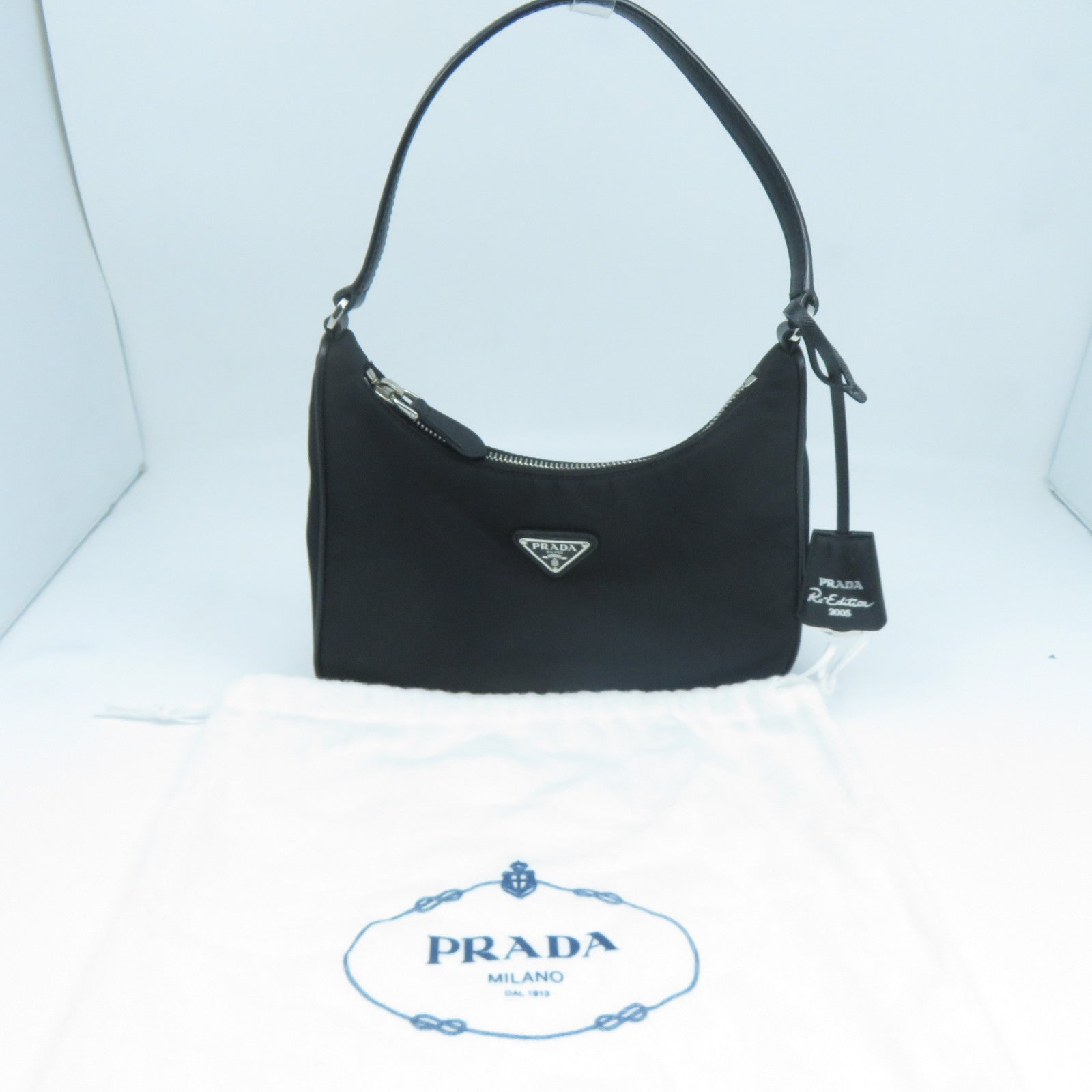 PRADA 再生尼龍Re-Edition 2005 Mini Bag銀扣肩背袋黑色