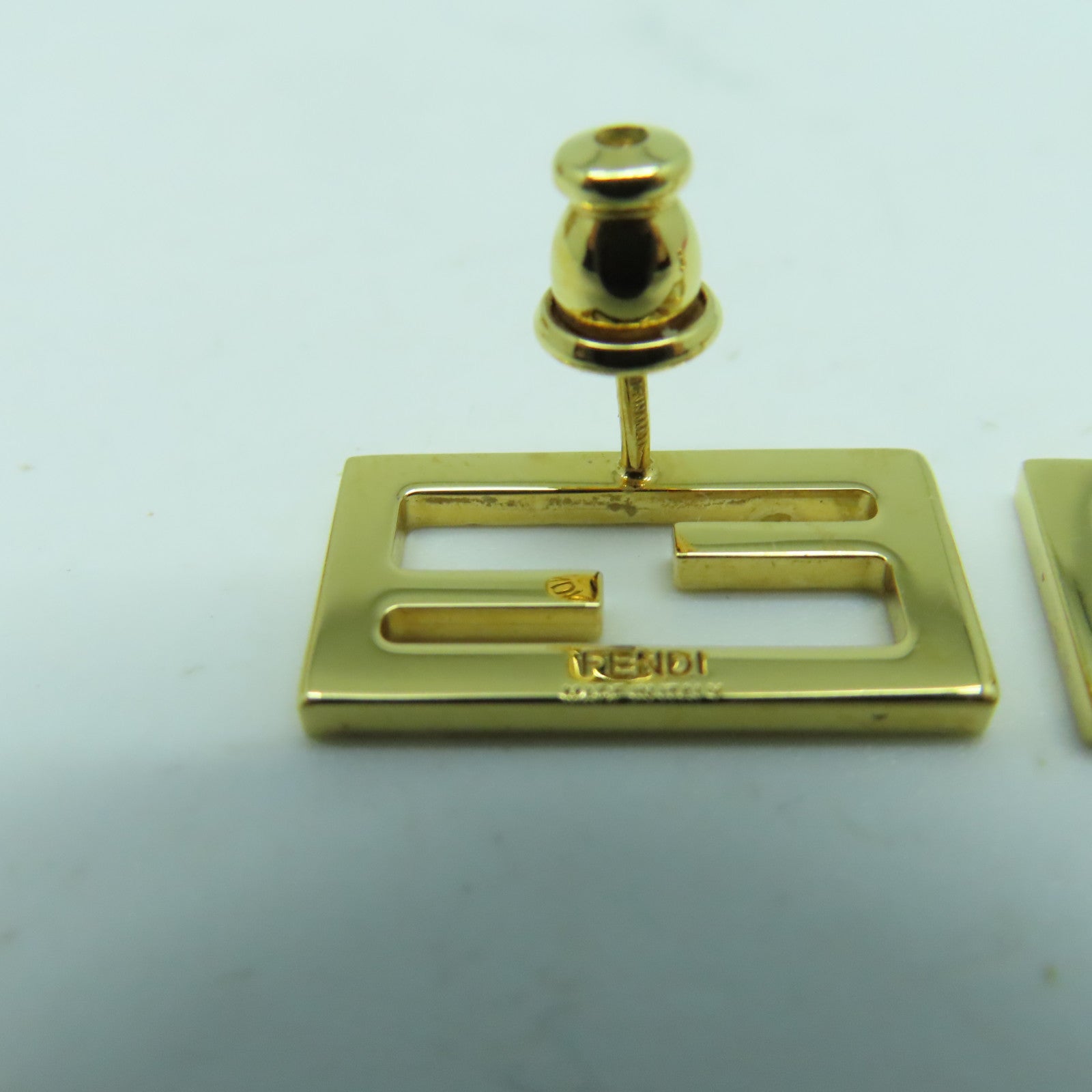 FENDI 金屬Earrings耳環金色