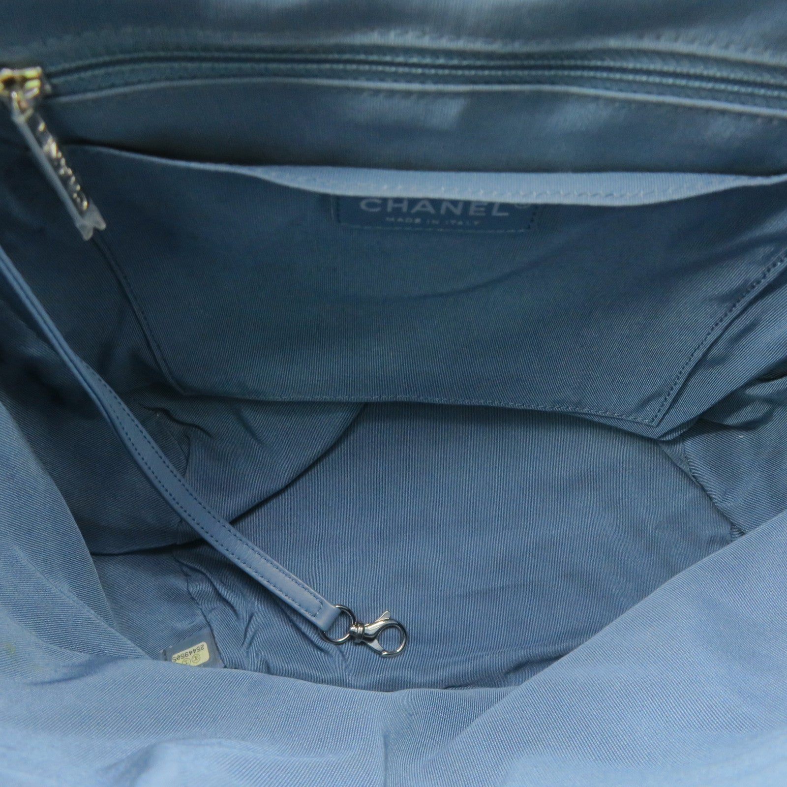 CHANEL 斜紋羊皮皮革Backpack銀扣背包藍色