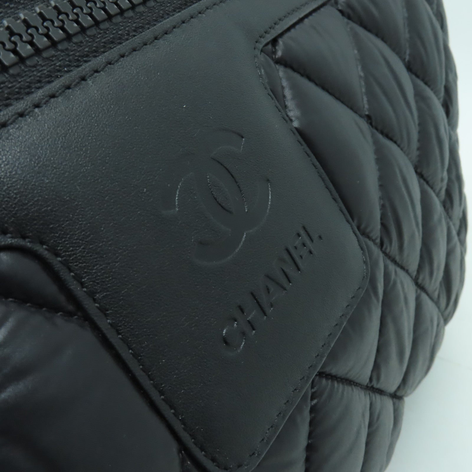 CHANEL 菱格尼龍Handbag銀扣手挽袋黑色