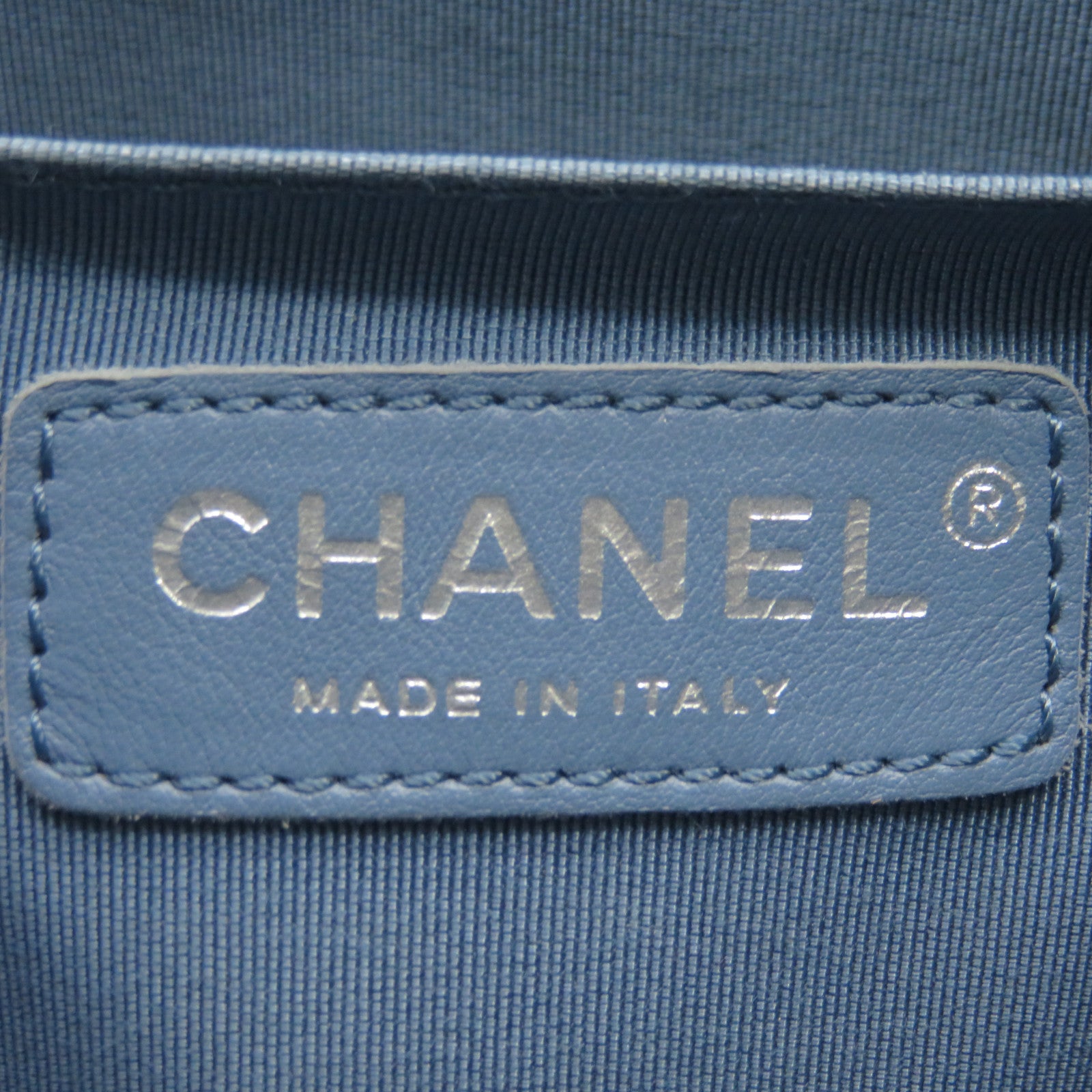 CHANEL 斜紋羊皮皮革Backpack銀扣背包藍色