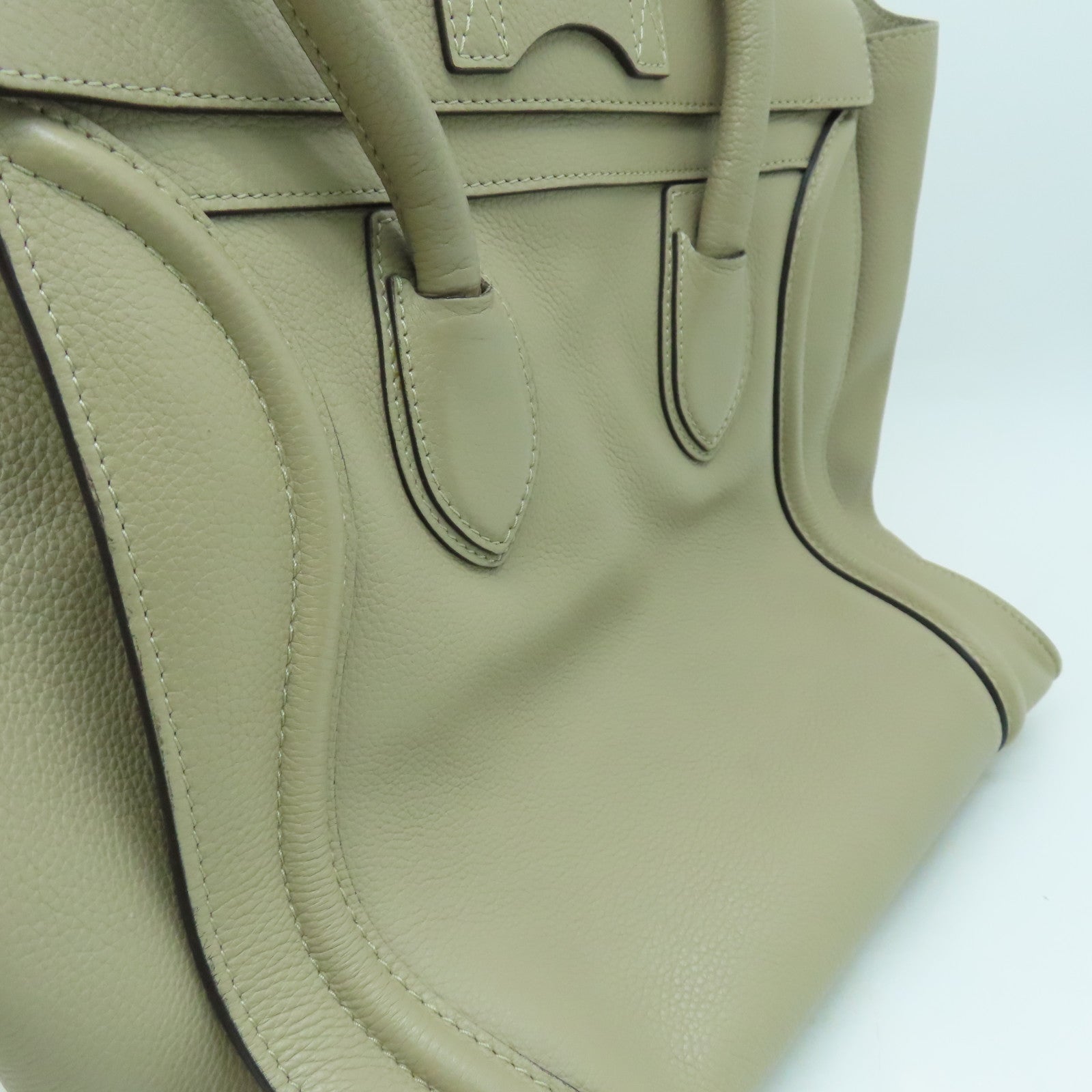 CELINE 【激減優惠】牛皮皮革Nano Hand Bag銀扣手挽袋杏色