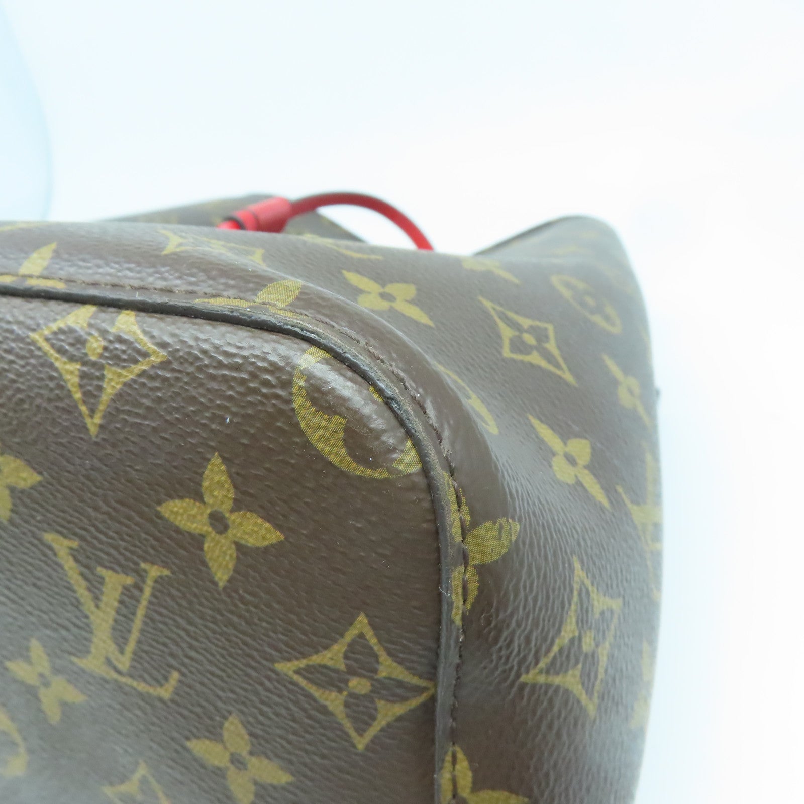 LOUIS VUITTON Monogram NeoNoe MM金扣肩背袋啡色/紅色
