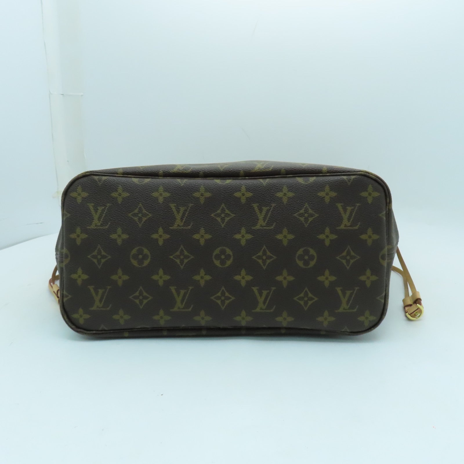 LOUIS VUITTON Monogram Neverfull MM gold buckle handle bag brown