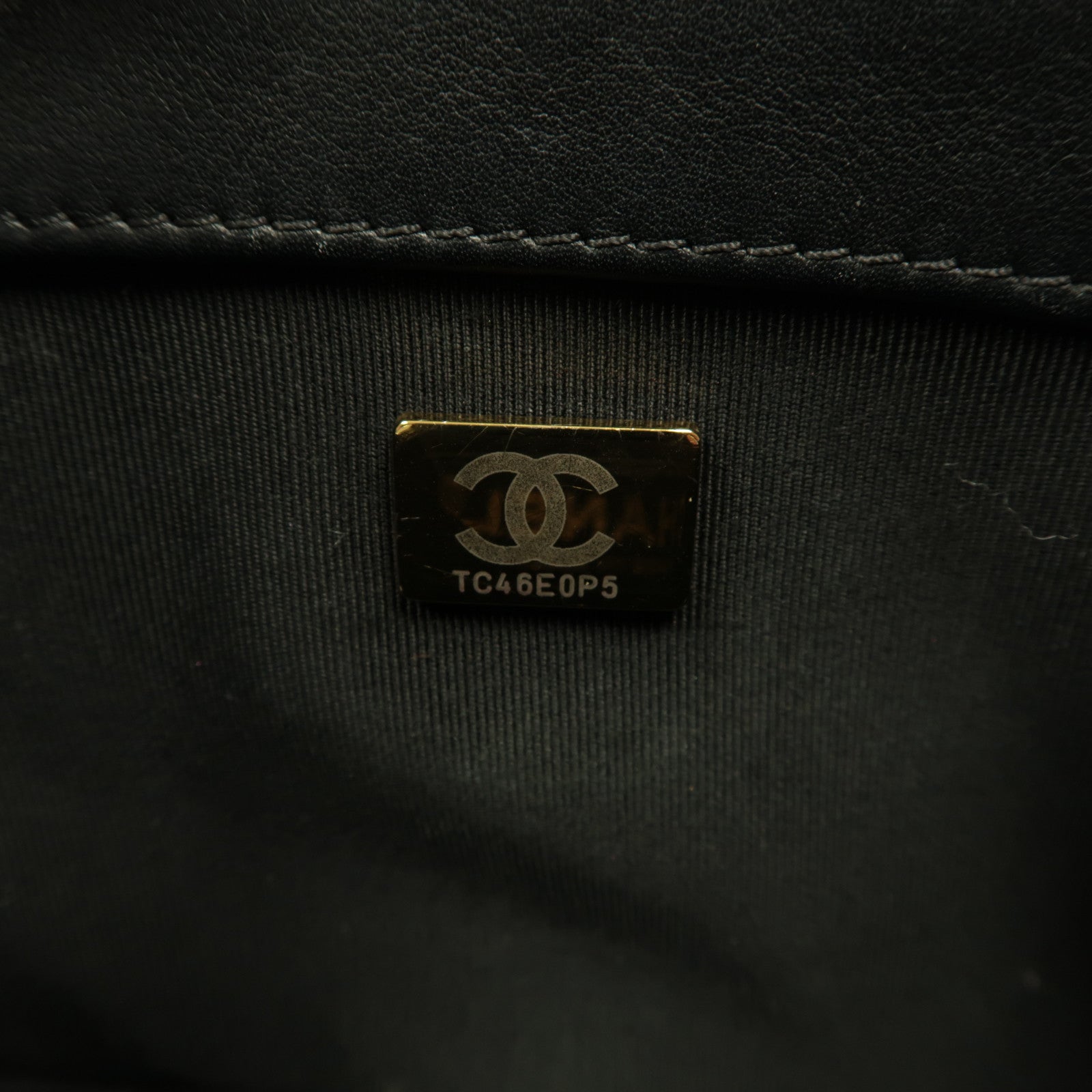 CHANEL 菱格羊皮皮革Boy 20金扣鏈帶肩背袋黑色