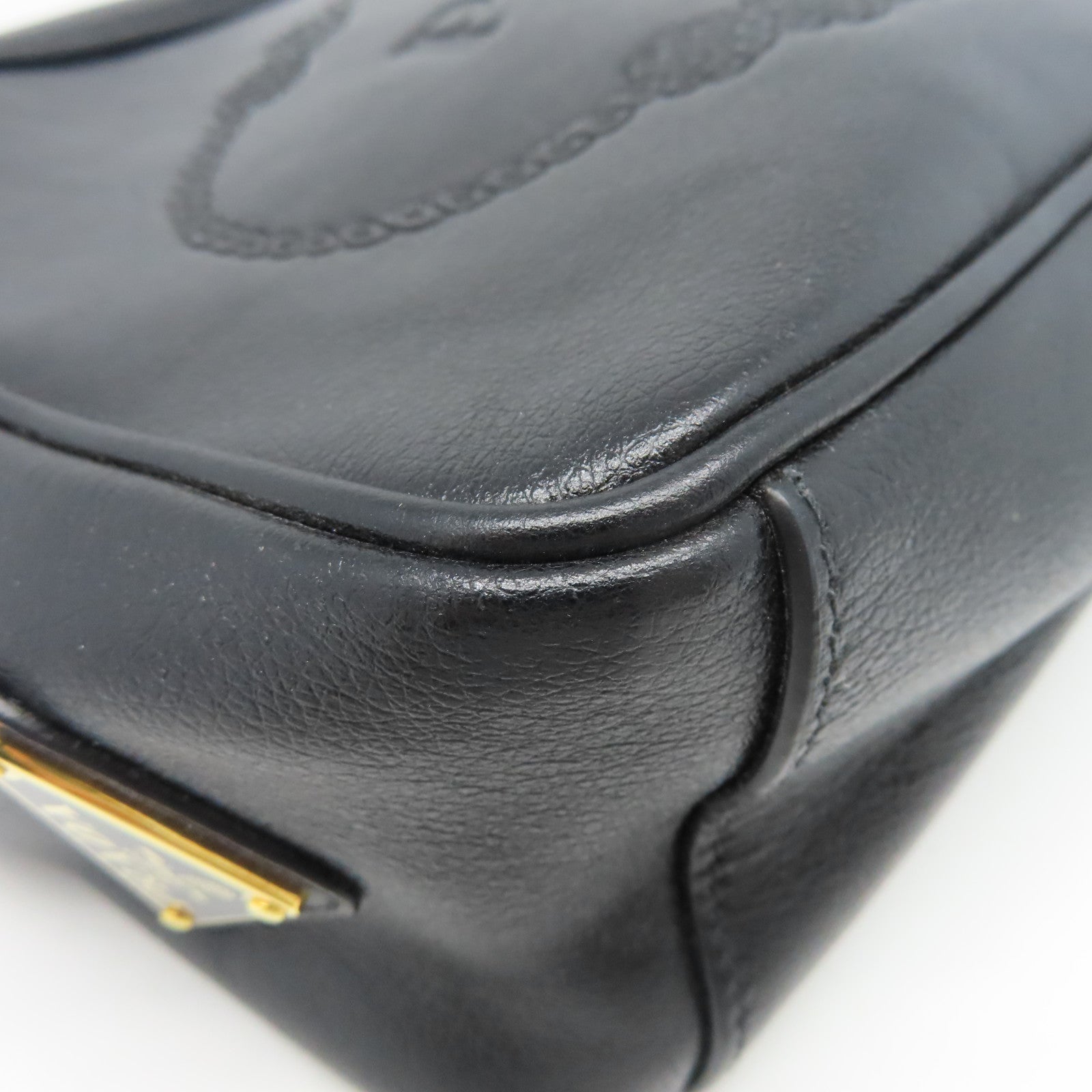 PRADA 牛皮皮革Shoulder Bag金扣肩背袋黑色